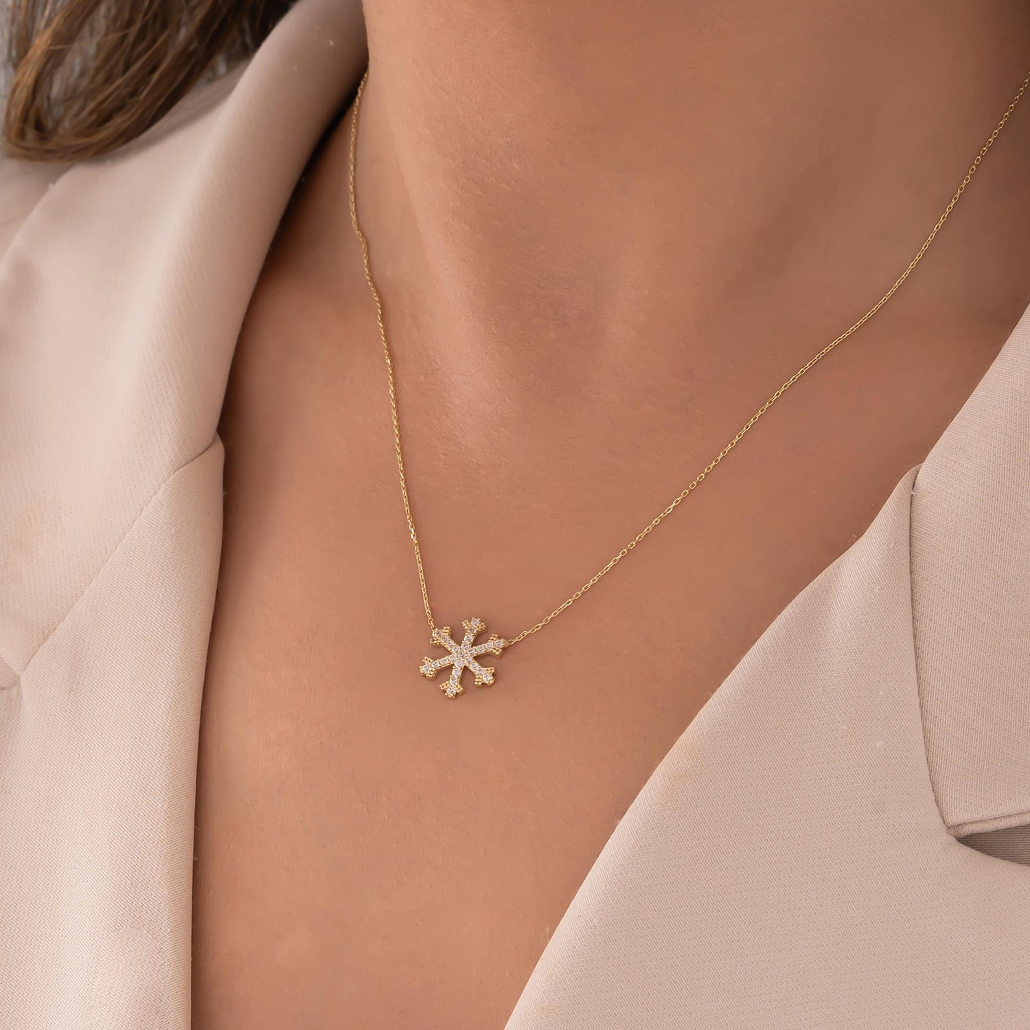 Taşlı Kar Tanesi 14 Ayar Altın Kolye