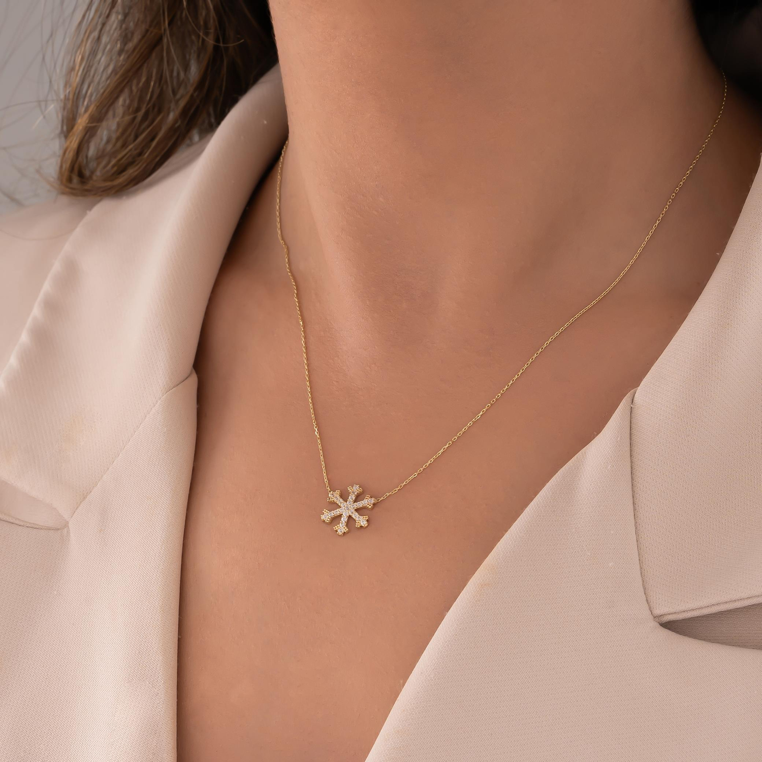 Taşlı Kar Tanesi 14 Ayar Altın Kolye