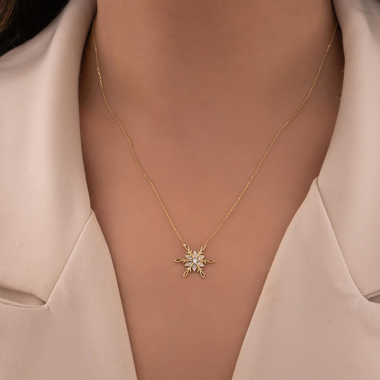 Taşlı Kar Tanesi 14 Ayar Altın Kolye