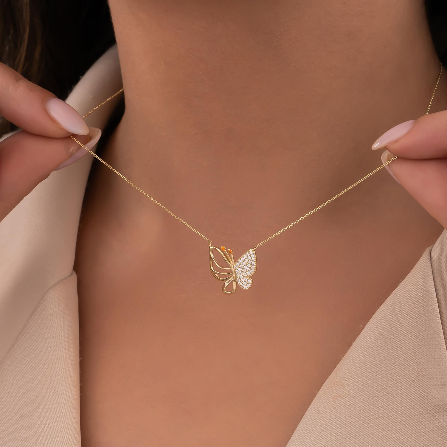 Taşlı Kelebek 14 Ayar Altın Kolye