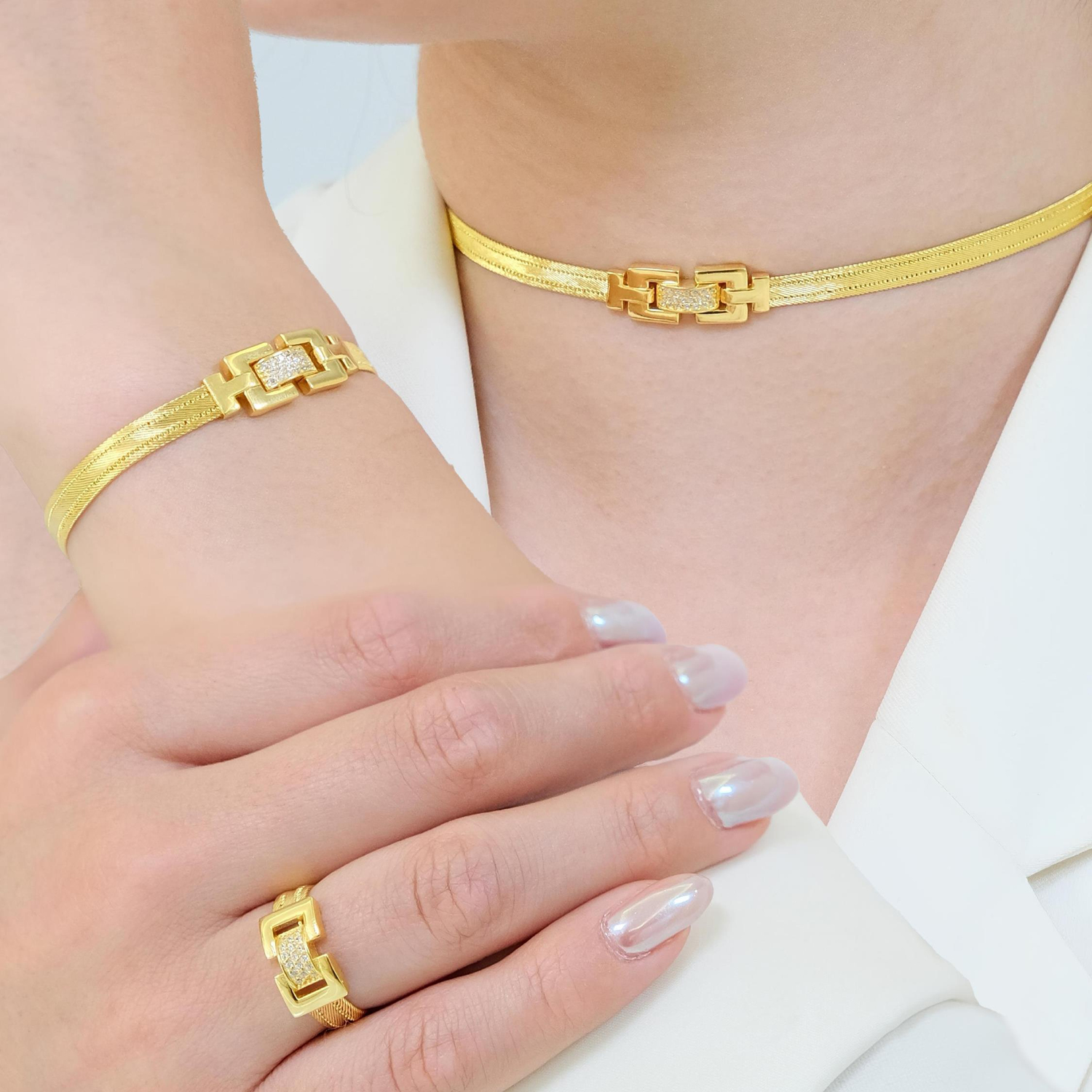 Trabzon Hasır Modern Taşlı 14 Ayar 3 Sıra Altın Set Sarı