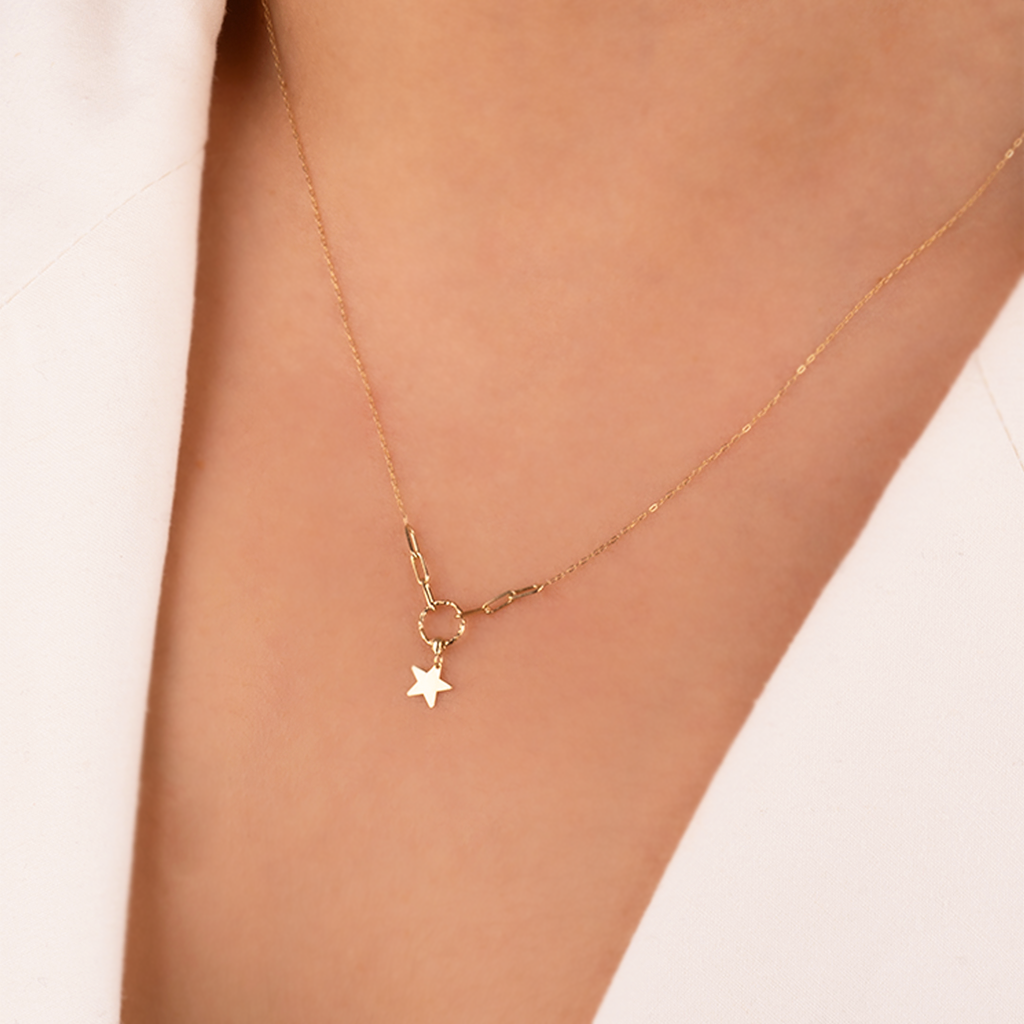 Yıldızlı Minimal 14 Ayar Altın Kolye