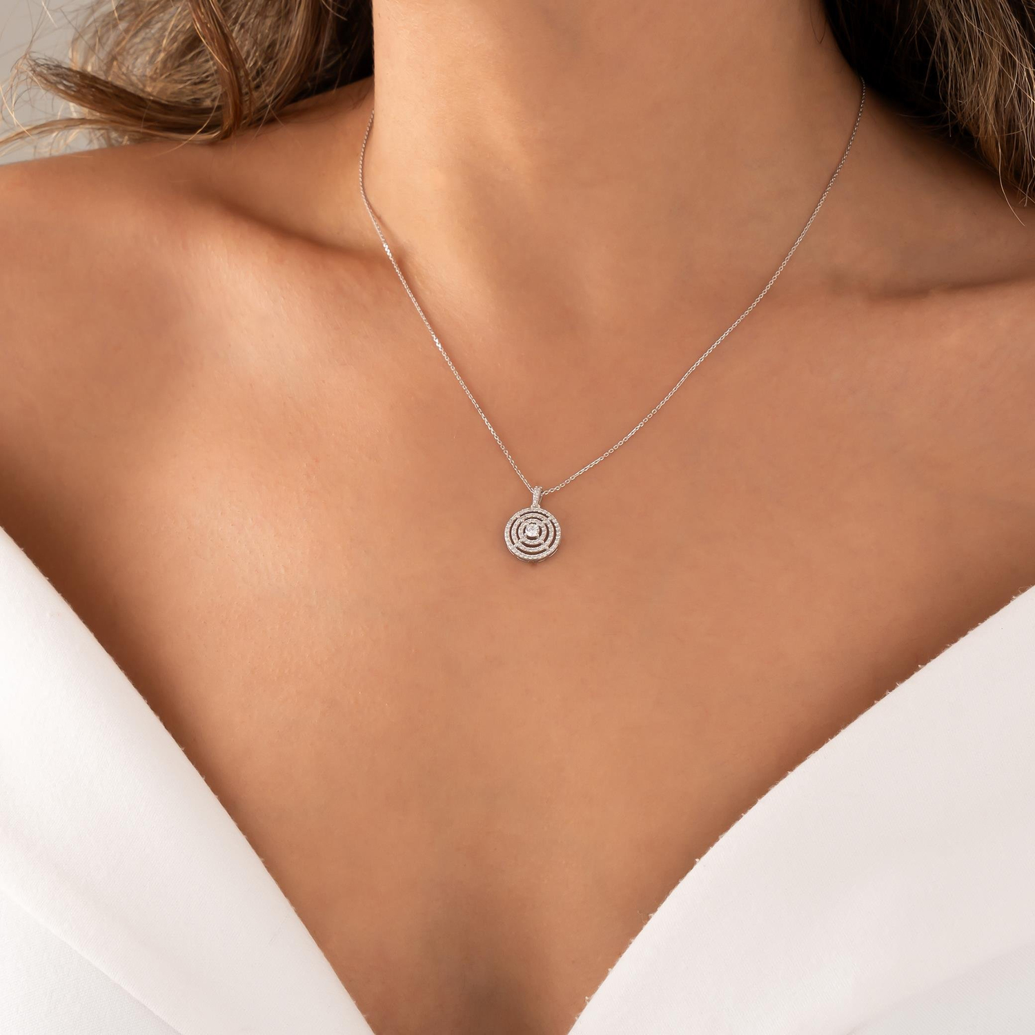 14 Ayar Beyaz Altın Kolye