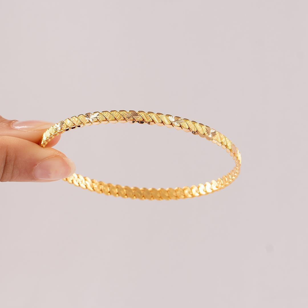 15 Gram Desenli Üçlü Burma Bilezik 22 Ayar