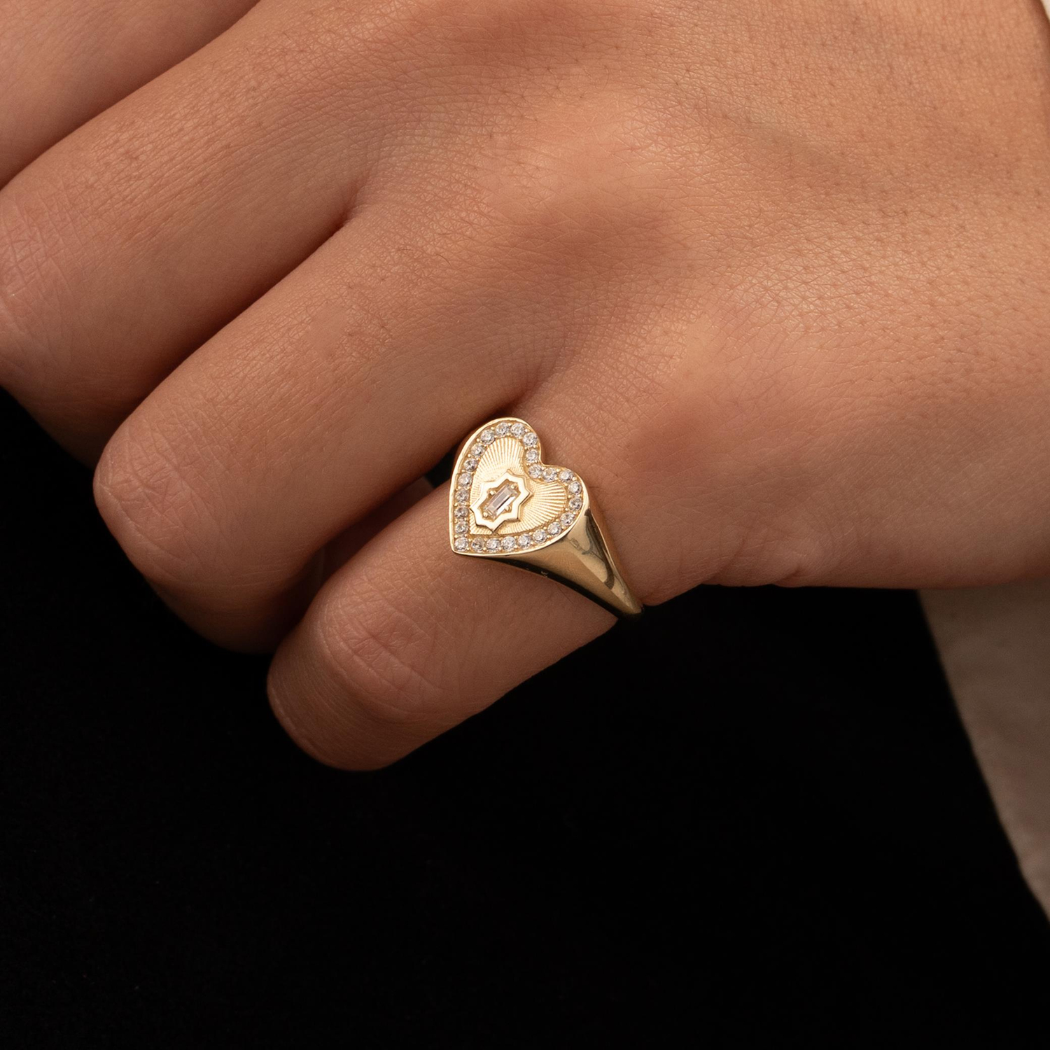 Kalpli Taşlı 14 Ayar Altın Yüzük