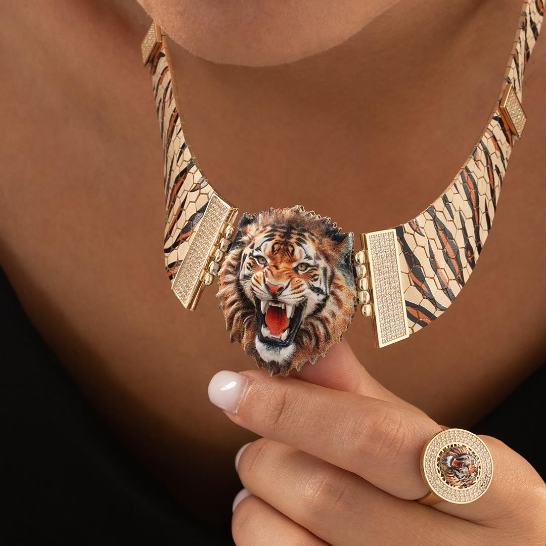 Özel Tasarım Aslan Figürlü Altın Yüzük