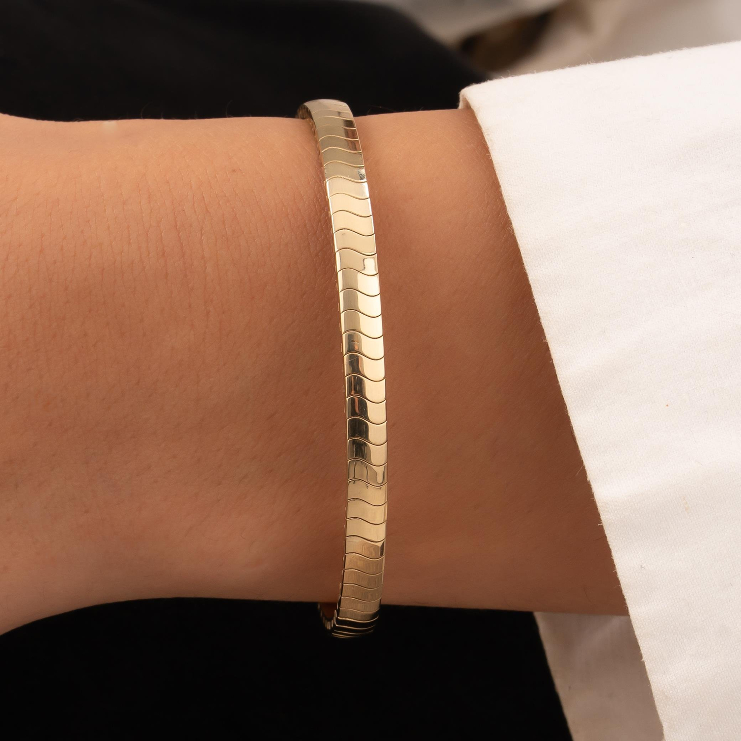 Spor Model 14 Ayar Altın Kelepçe