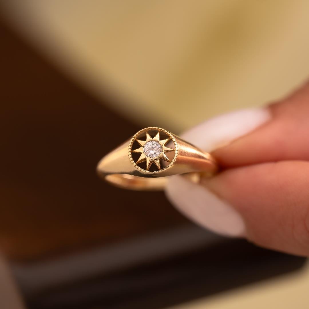 Taşlı Güneş Model 14 Ayar Altın Yüzük