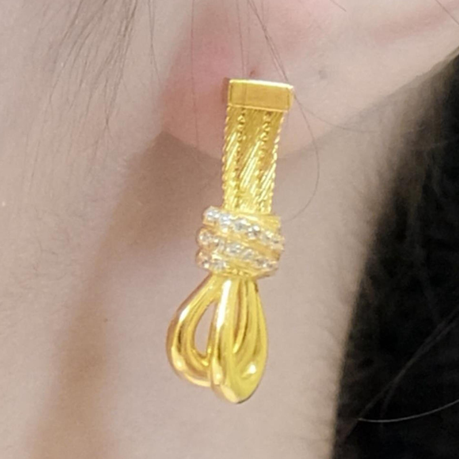 Trabzon Hasır Modern Fiyonk Model 14 Ayar 3 Sıra Altın Küpe Sarı