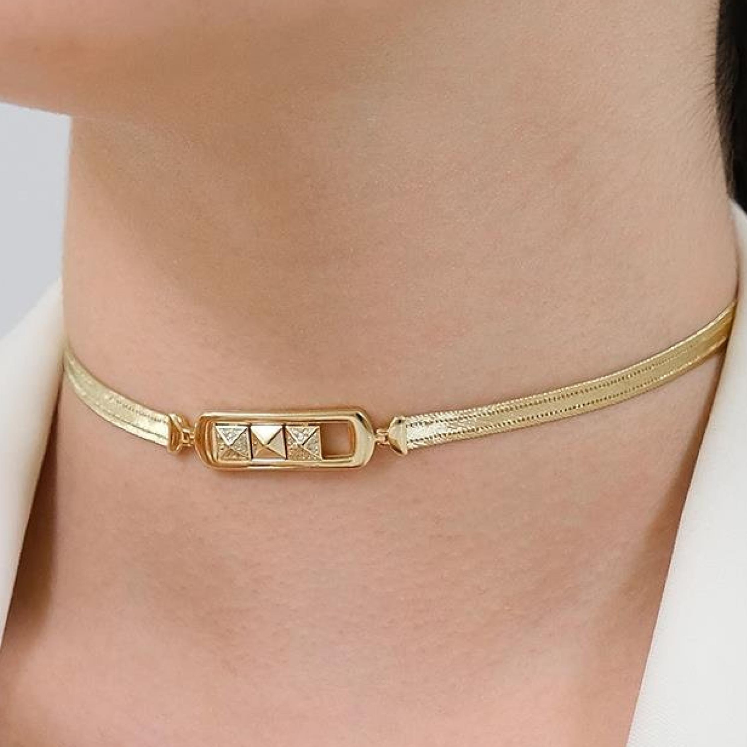 Trabzon Hasır Modern Hareketli Küp Model 14 Ayar 3 Sıra Altın Kolye Yeşil