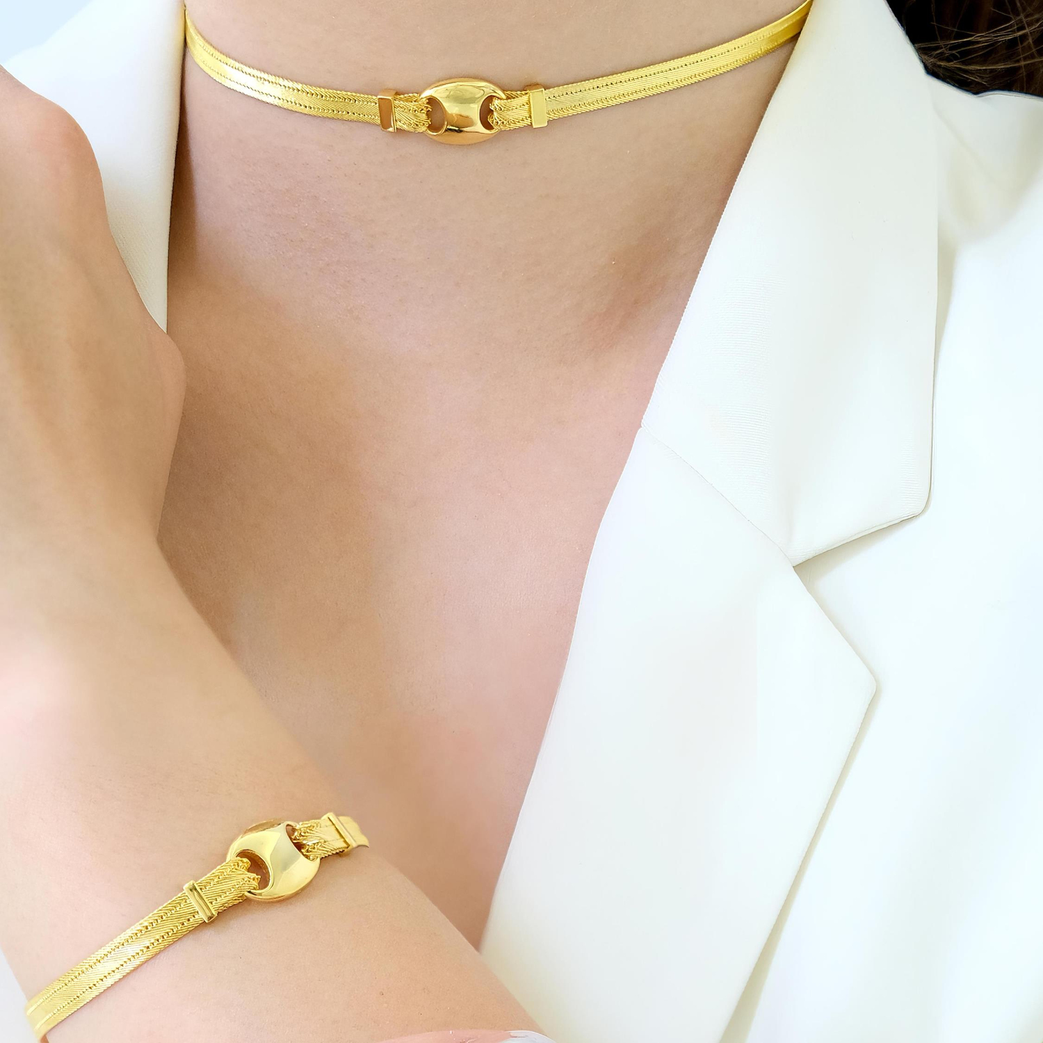 Trabzon Hasır Modern Montta Model 14 Ayar 3 Sıra Altın Kolye Sarı