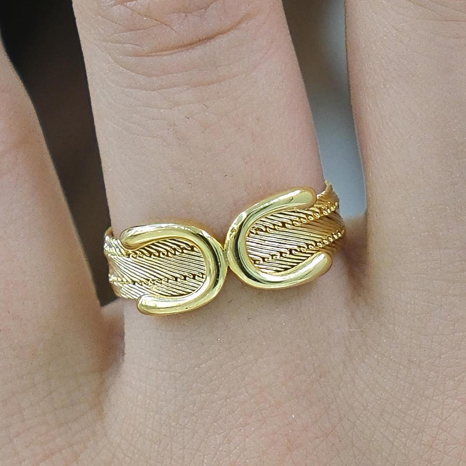 Trabzon Hasır Modern Taşsız Felix Model 14 Ayar 3 Sıra Altın Yüzük Sarı