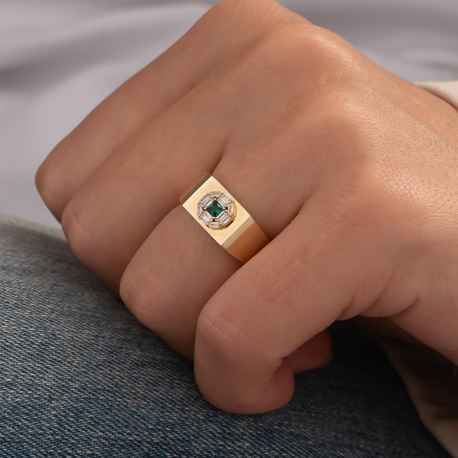 Yeşil Taşlı 14 Ayar Altın Yüzük