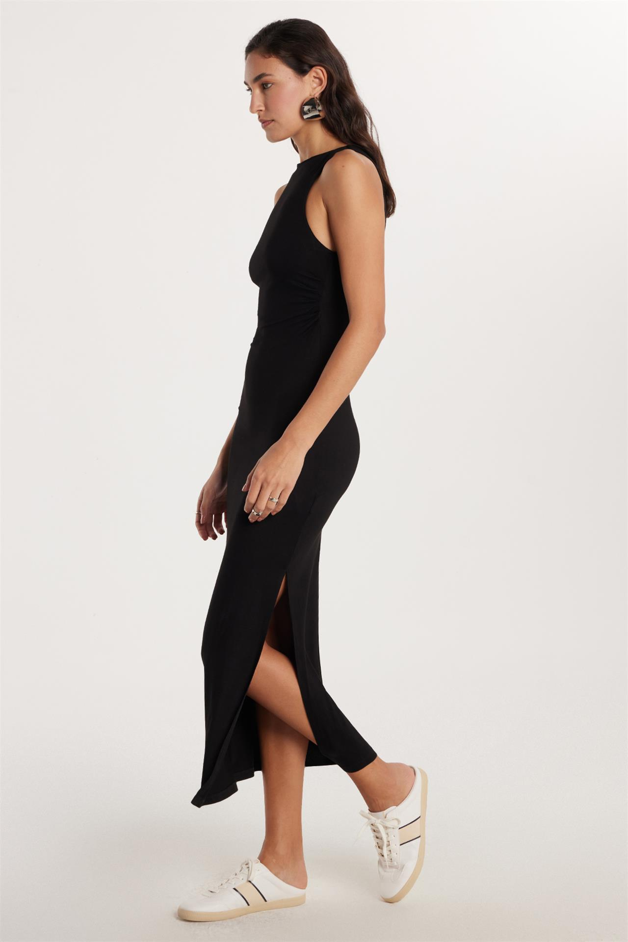Kadın Modal Kumaş Slim Fit Dar Kesim Sıfır Kol Bisiklet Yaka Siyah Elbise