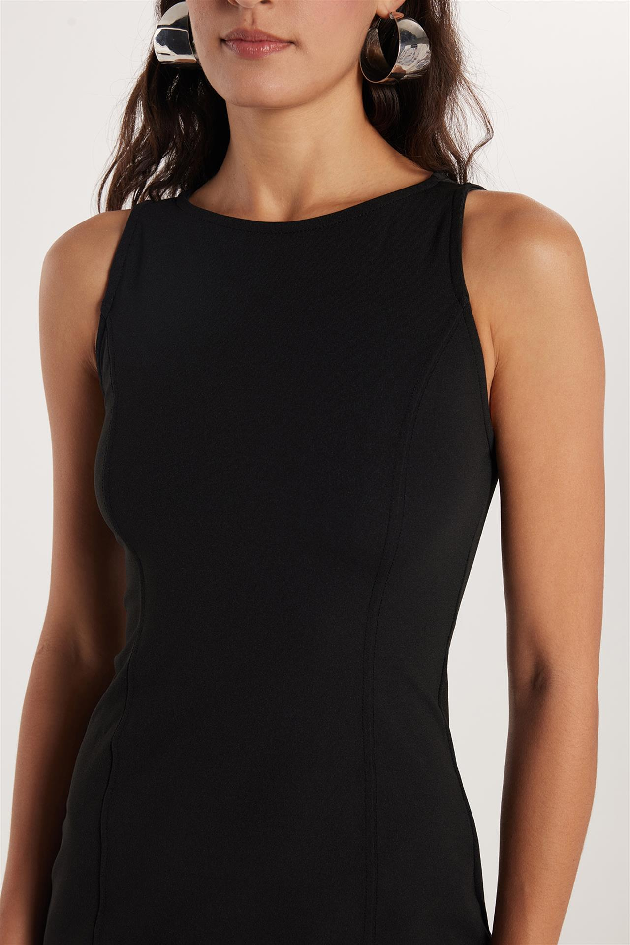 Kadın Slim Fit Dar Kesim Askılı Bisiklet Yaka Siyah Elbise