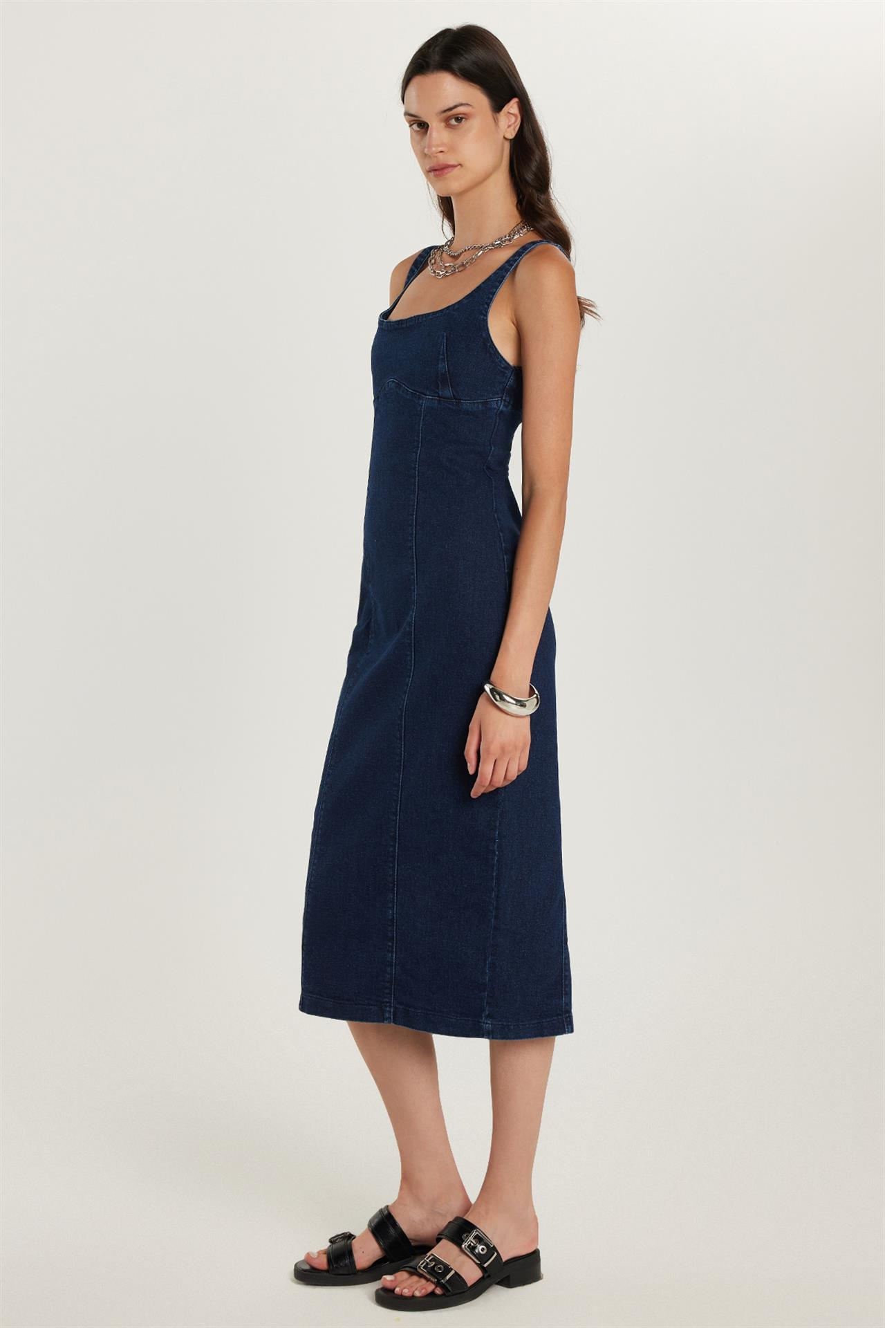 Kadın Slim Fit Dar Kesim Askılı U Yaka Denim Elbise