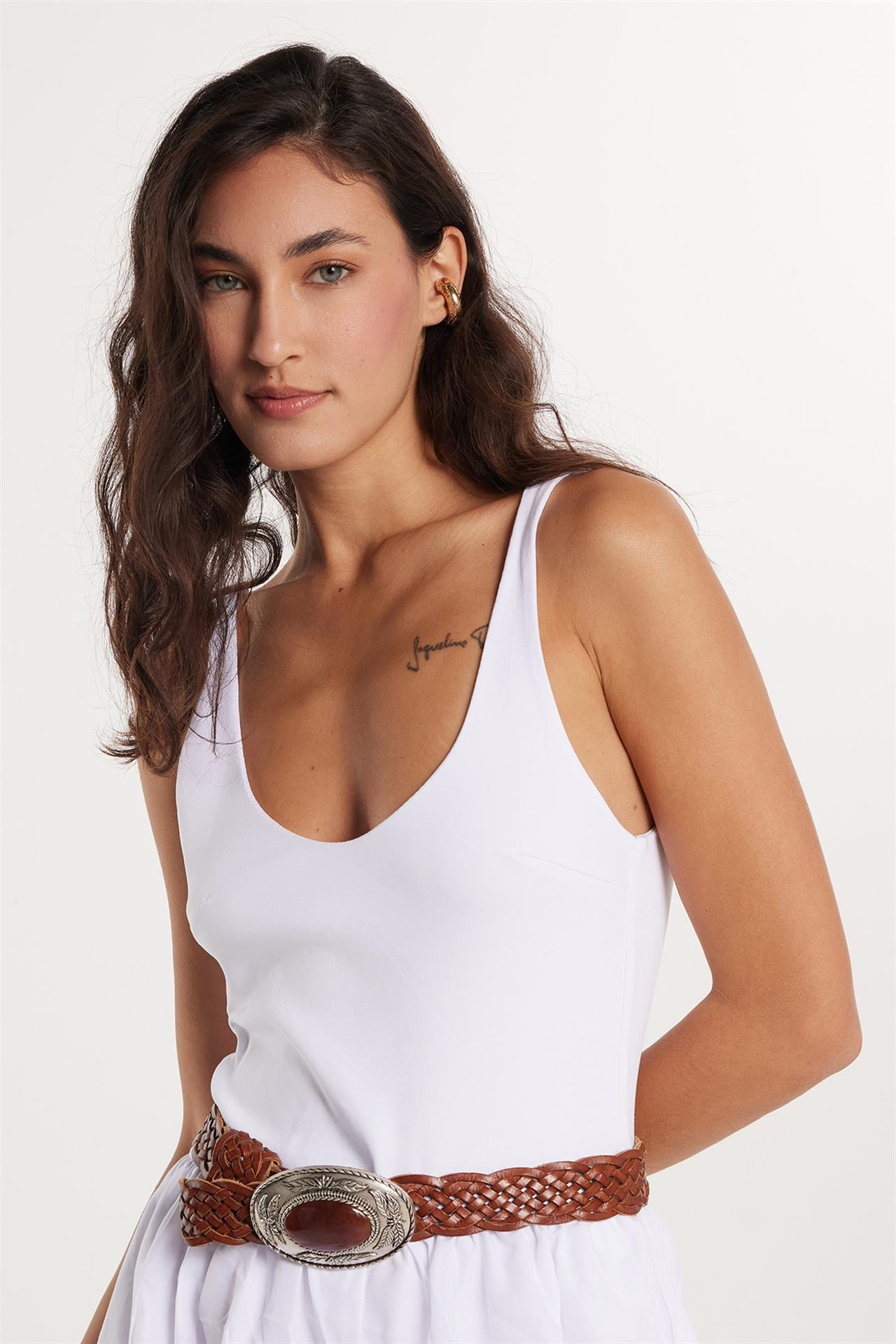 Kadın Slim Fit Dar Kesim İnce Askılı Balon Etek Beyaz Elbise