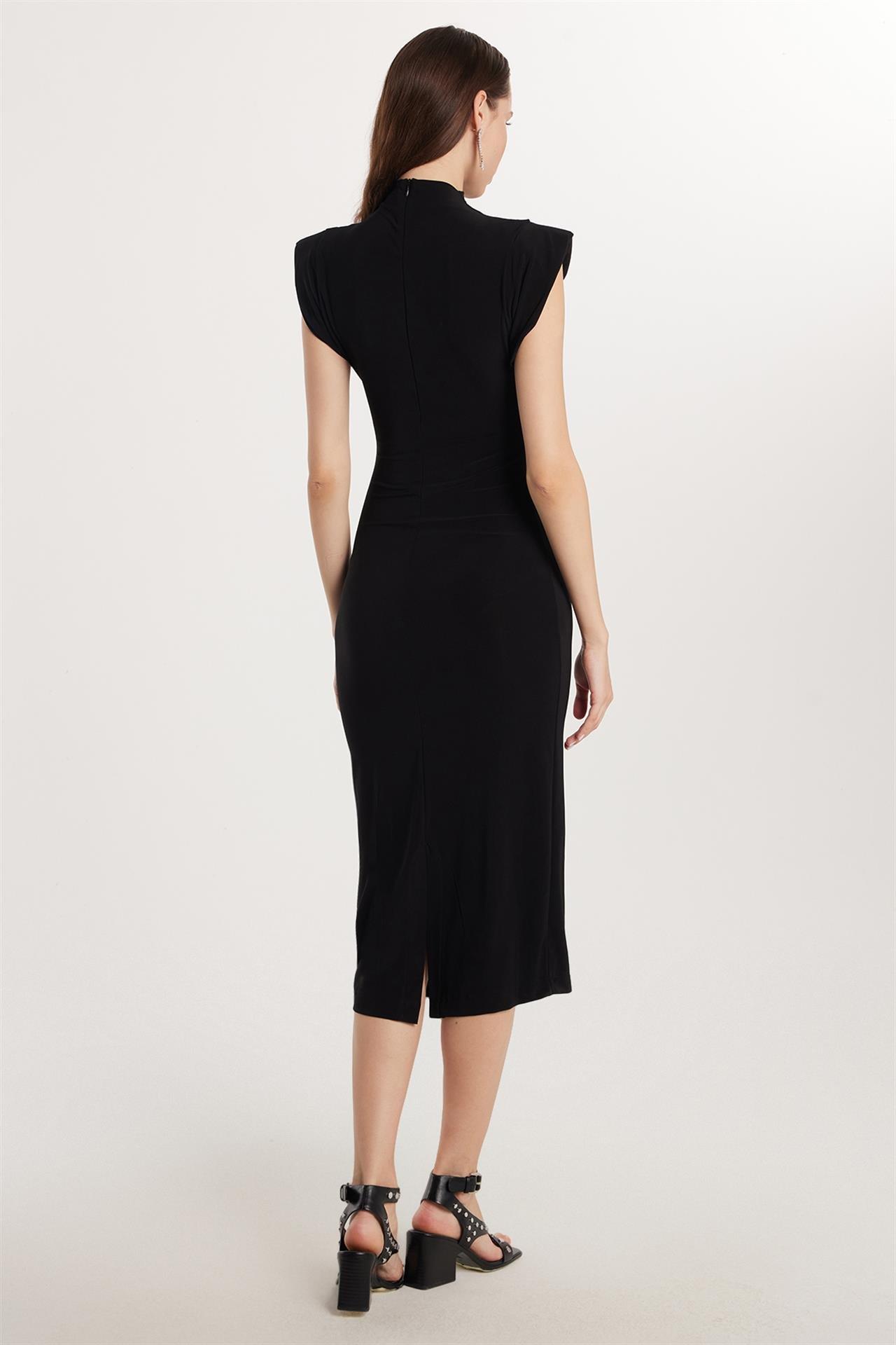 Kadın Slim Fit Dar Kesim Sıfır Kol Yarım Balıkçı Yaka Siyah Elbise