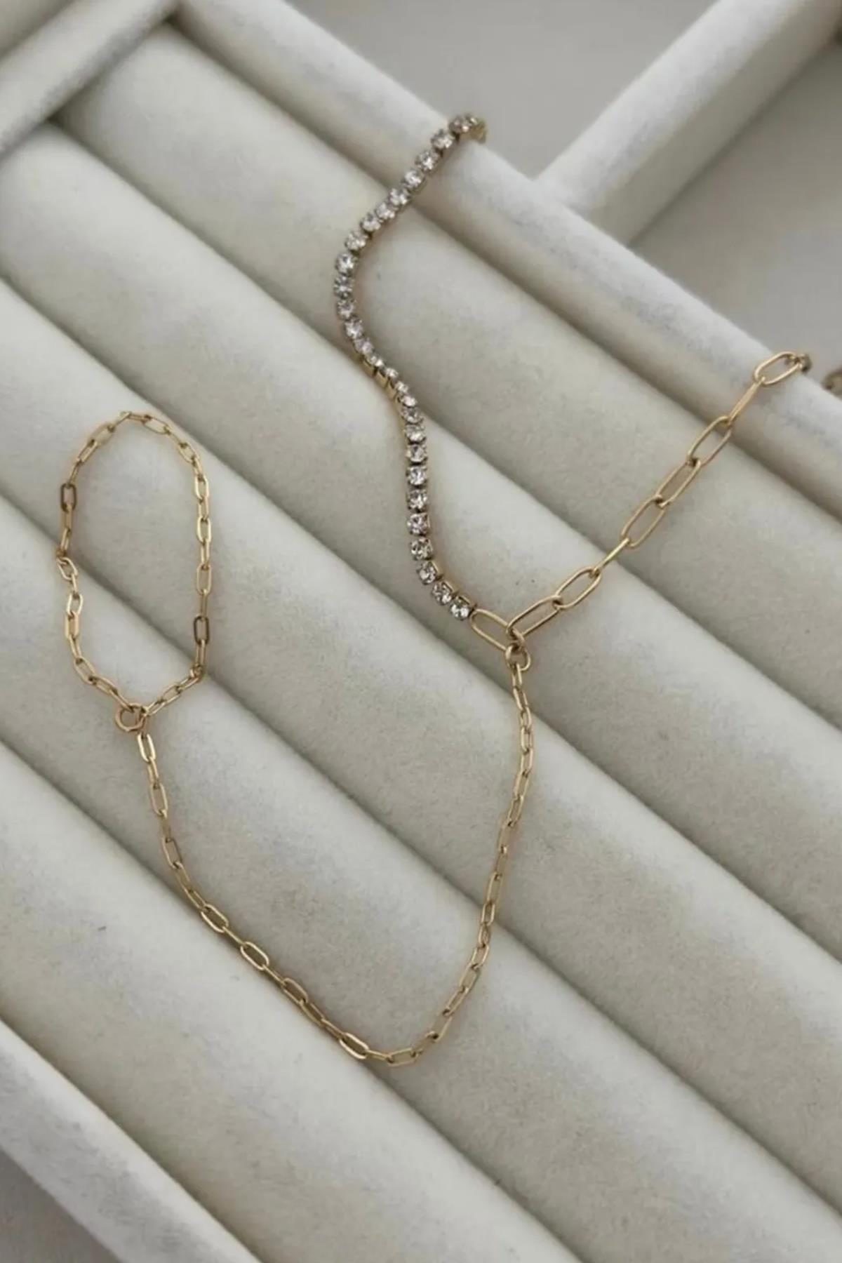 Taş Detaylı Gold Zincir Şahmeran