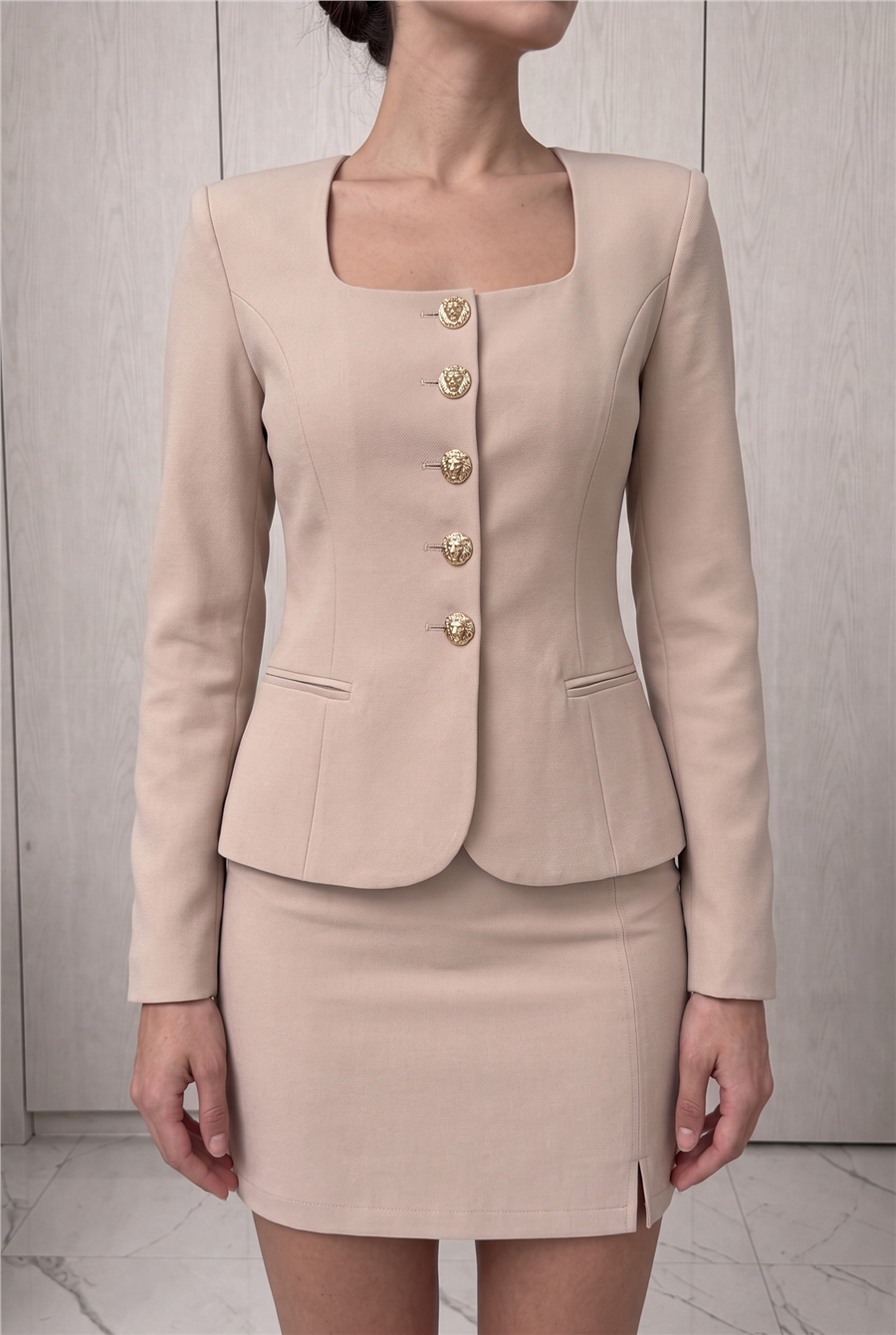 Eva Button Suit Bej