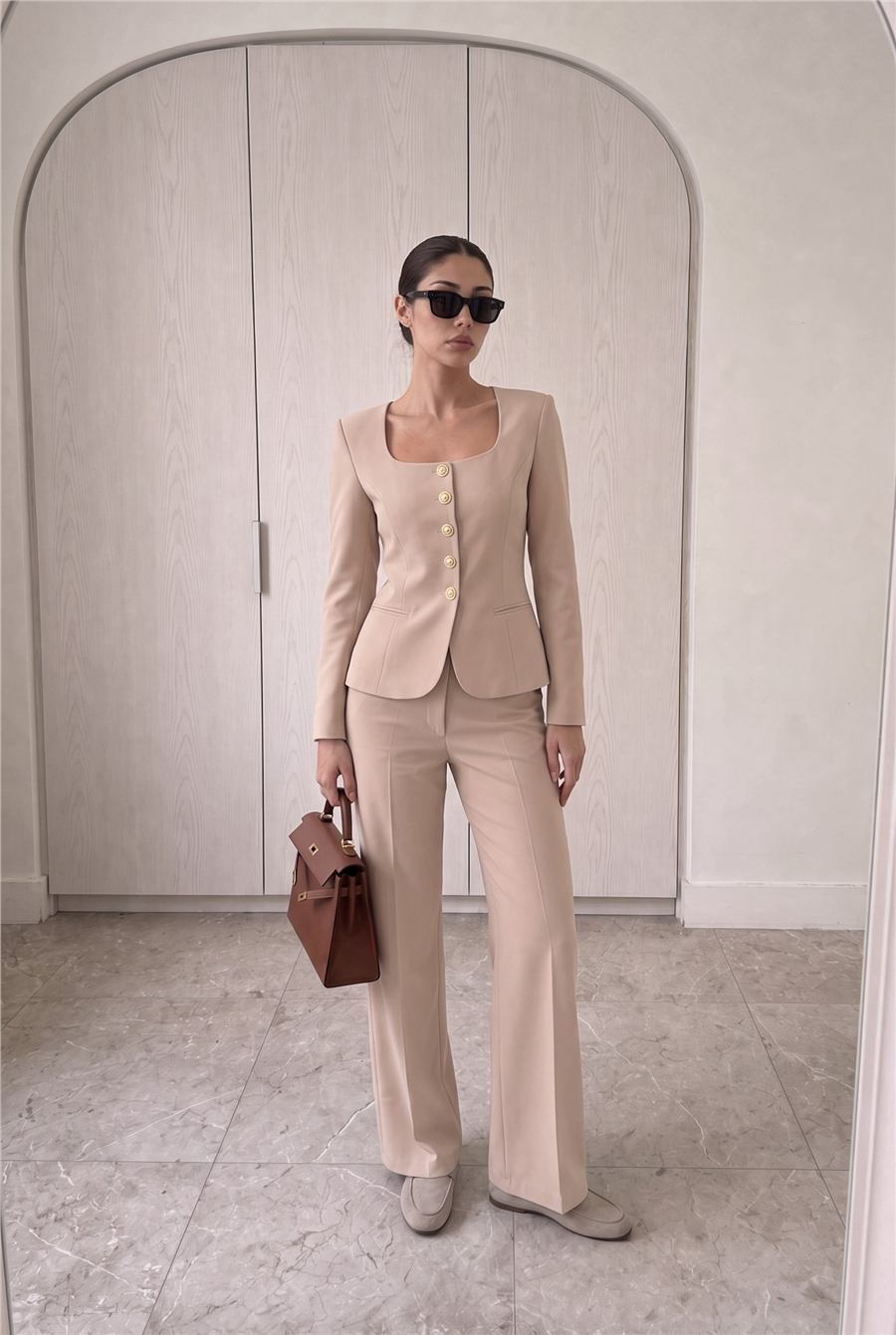 Jane Button Tailored Suit Bej