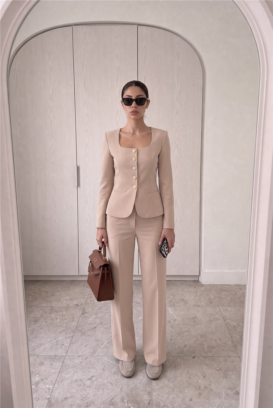 Jane Button Tailored Suit Bej