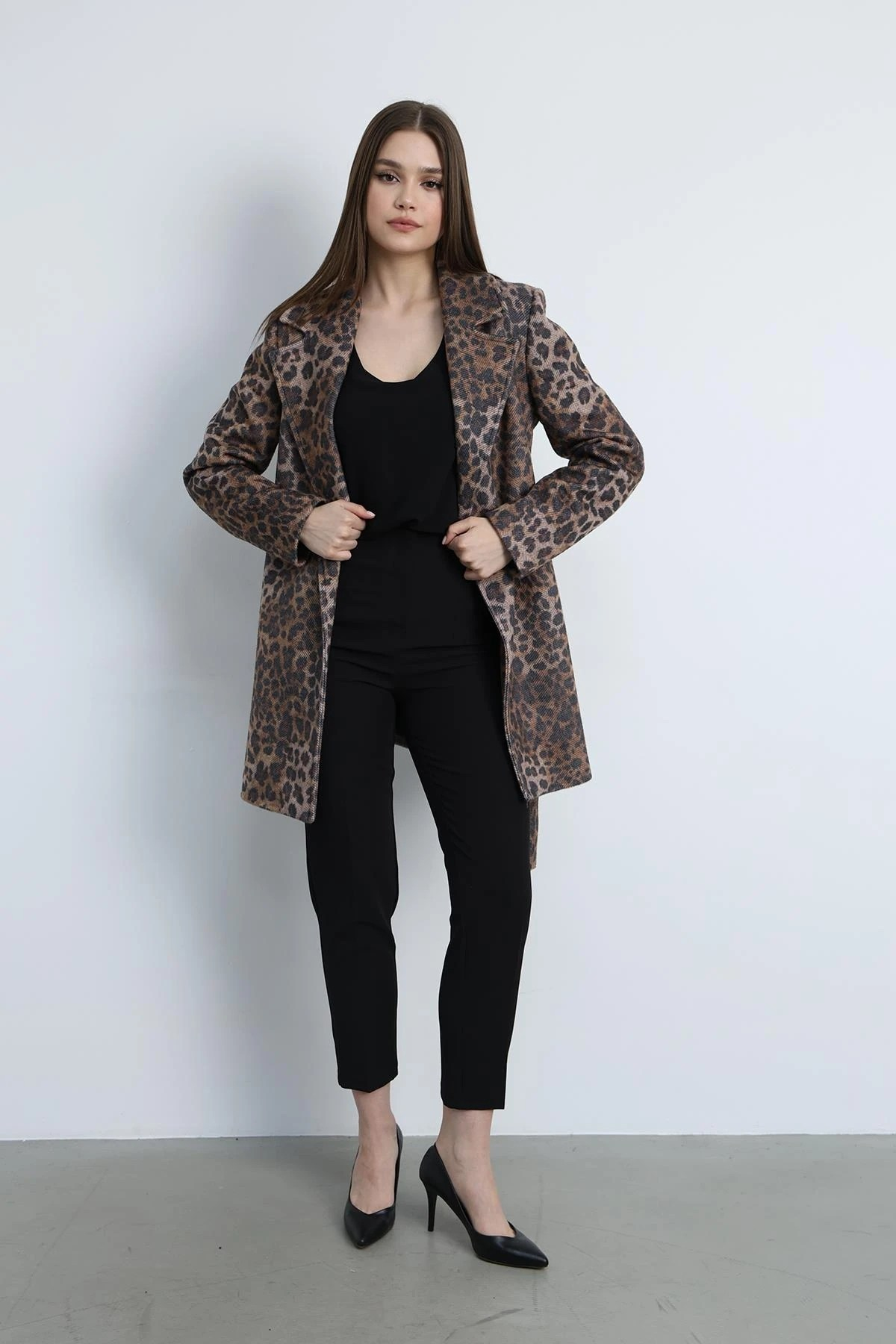 Kısa Kaban Leopar