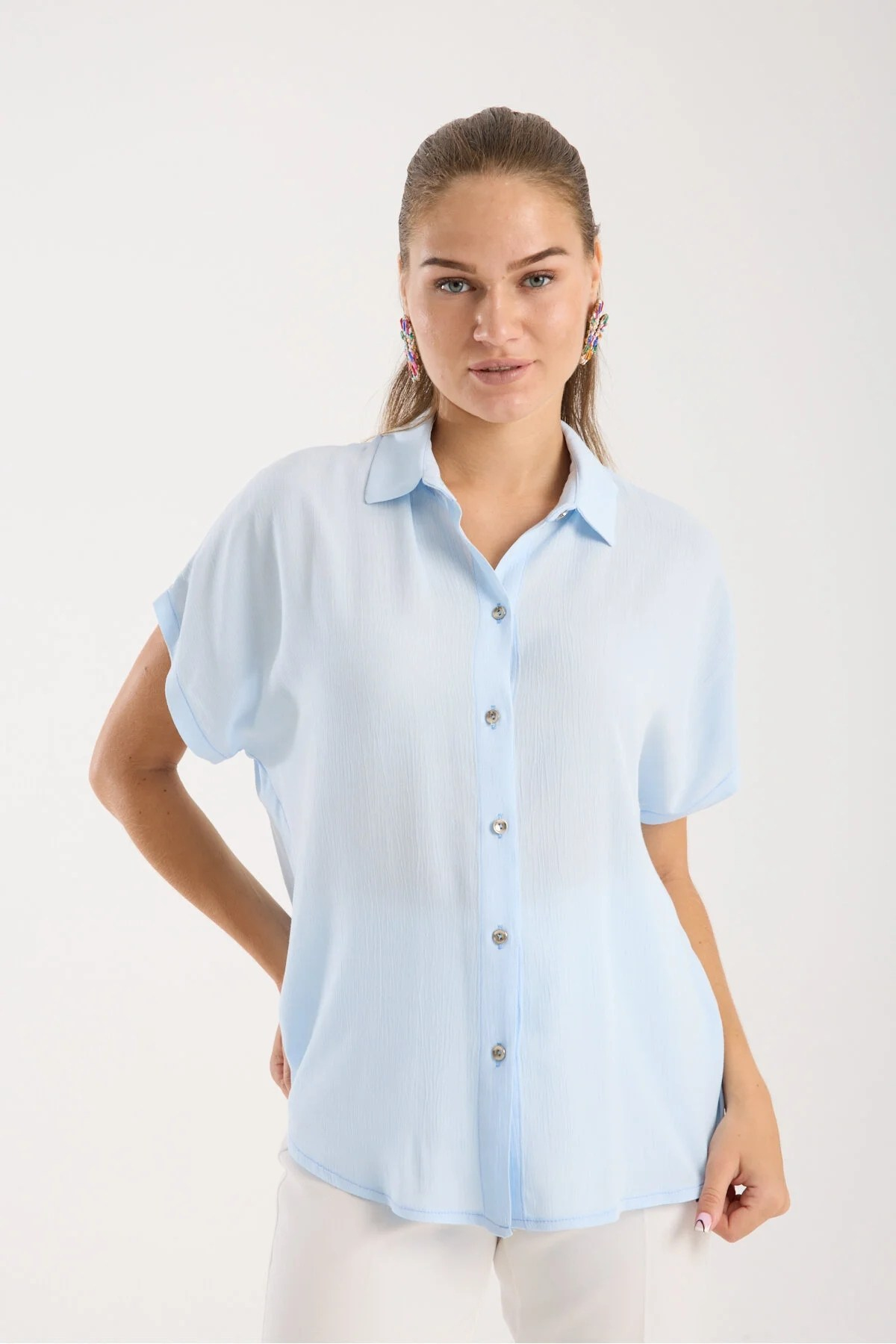 Kısa Kollu Oversize Buz Mavisi Gömlek