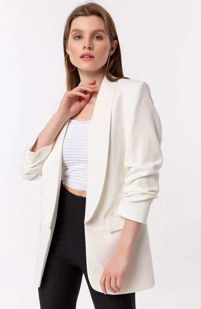 Mia Kolu Büzgülü Blazer Ceket Beyaz
