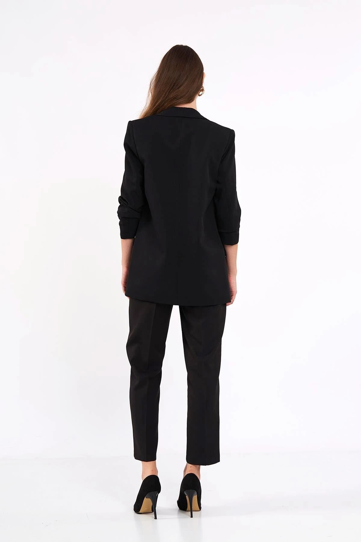 Modern Elegance Kemerli Siyah Pantolon