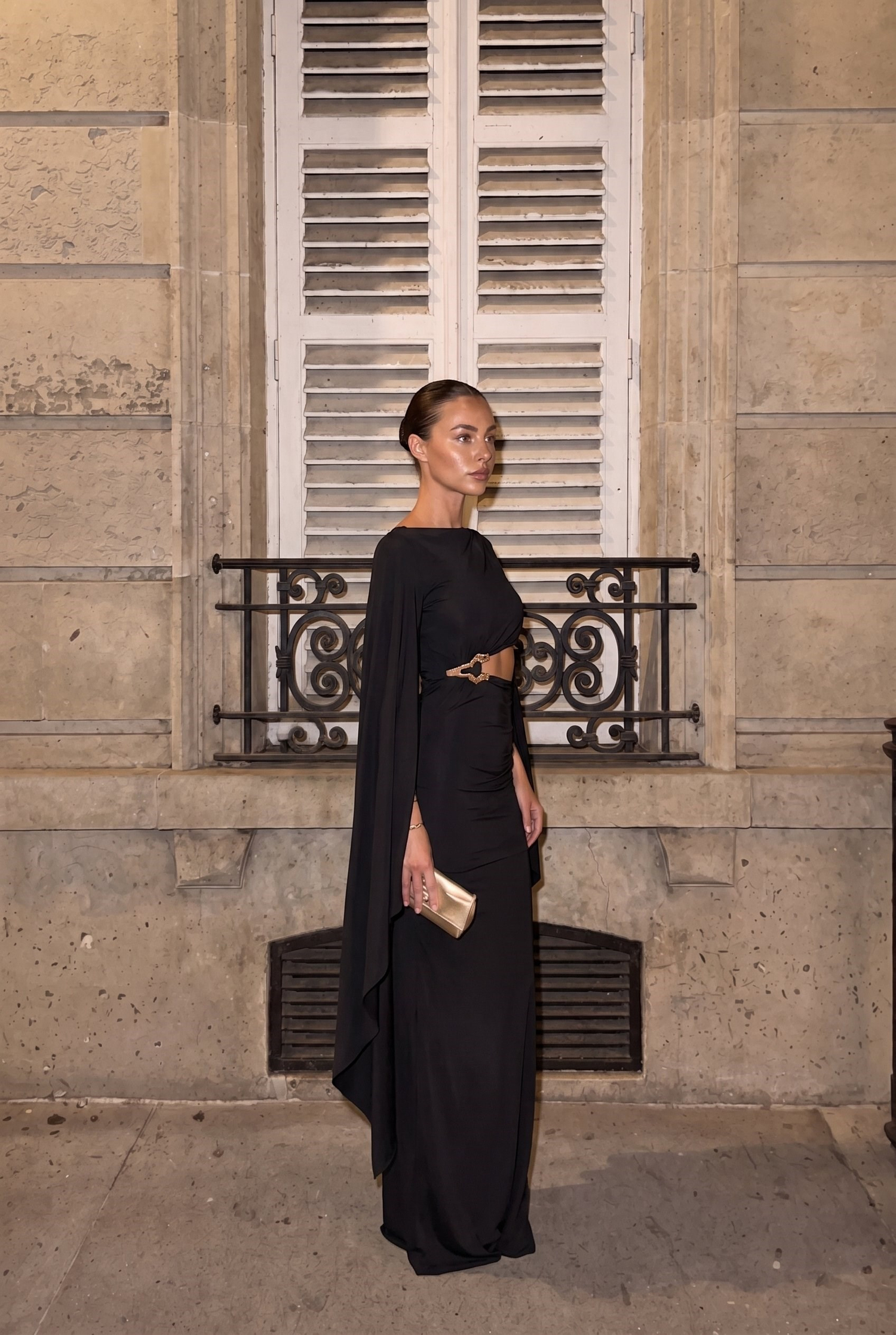 Noire Cape Cut-Out Uzun Elbise Siyah