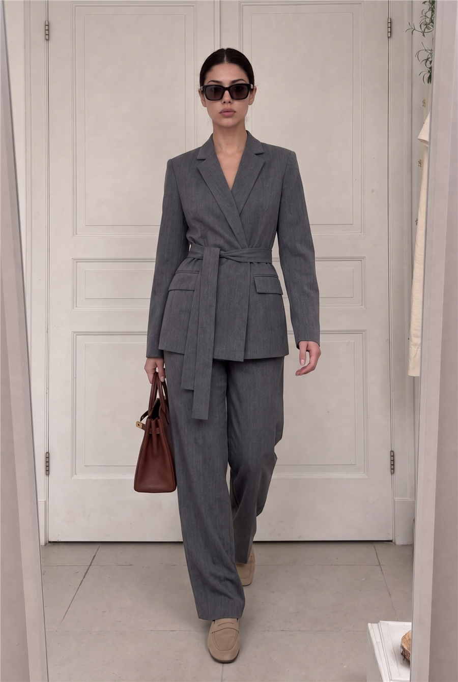 Rae Kuşak Detaylı Blazer Takım Gri