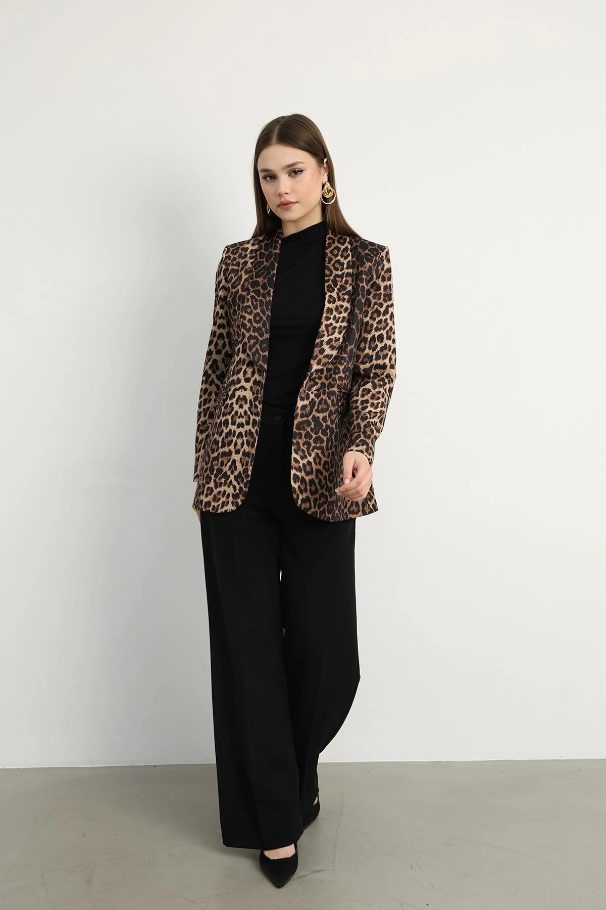 Tek Düğmeli Leopar Desenli Ceket