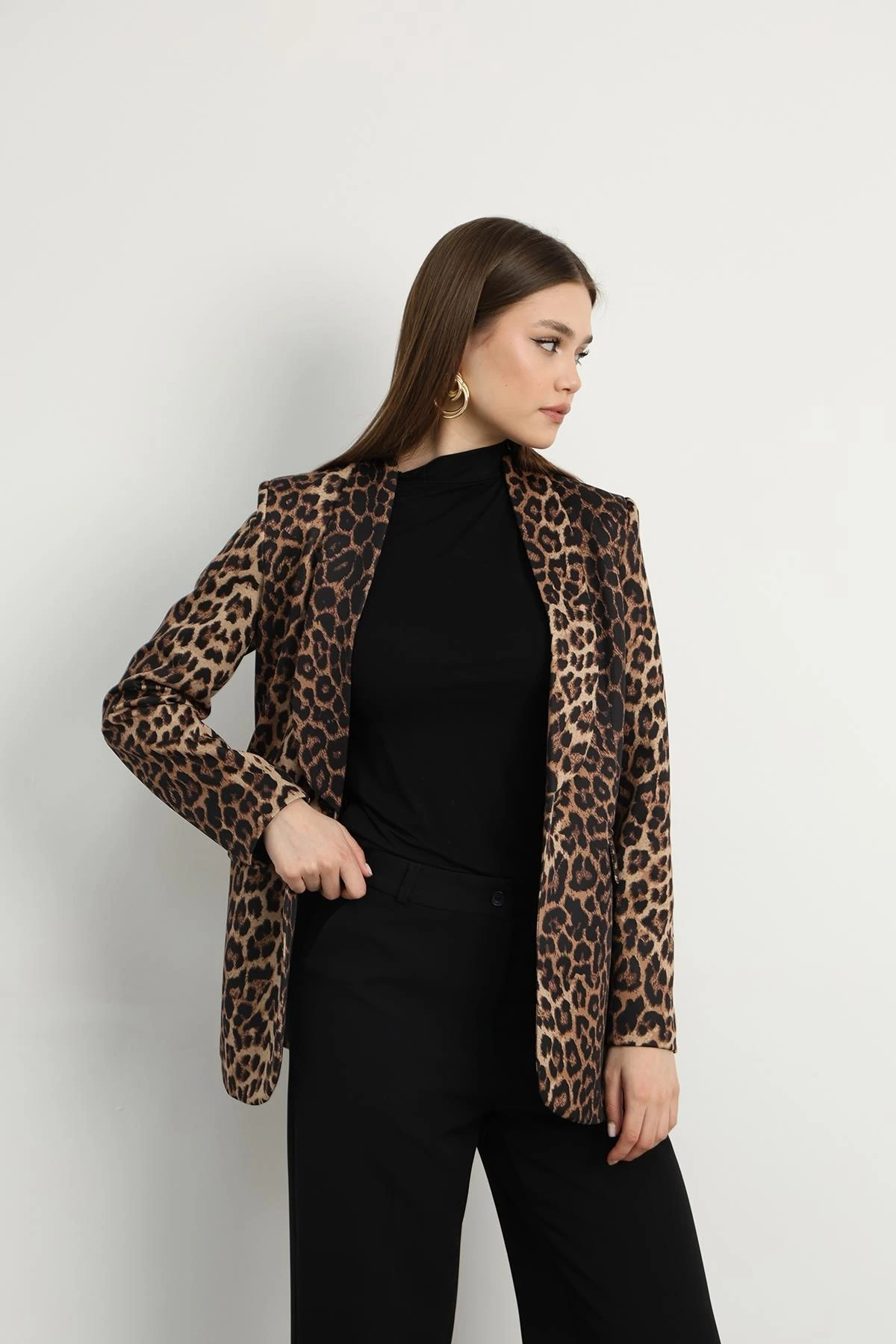 Tek Düğmeli Leopar Desenli Ceket
