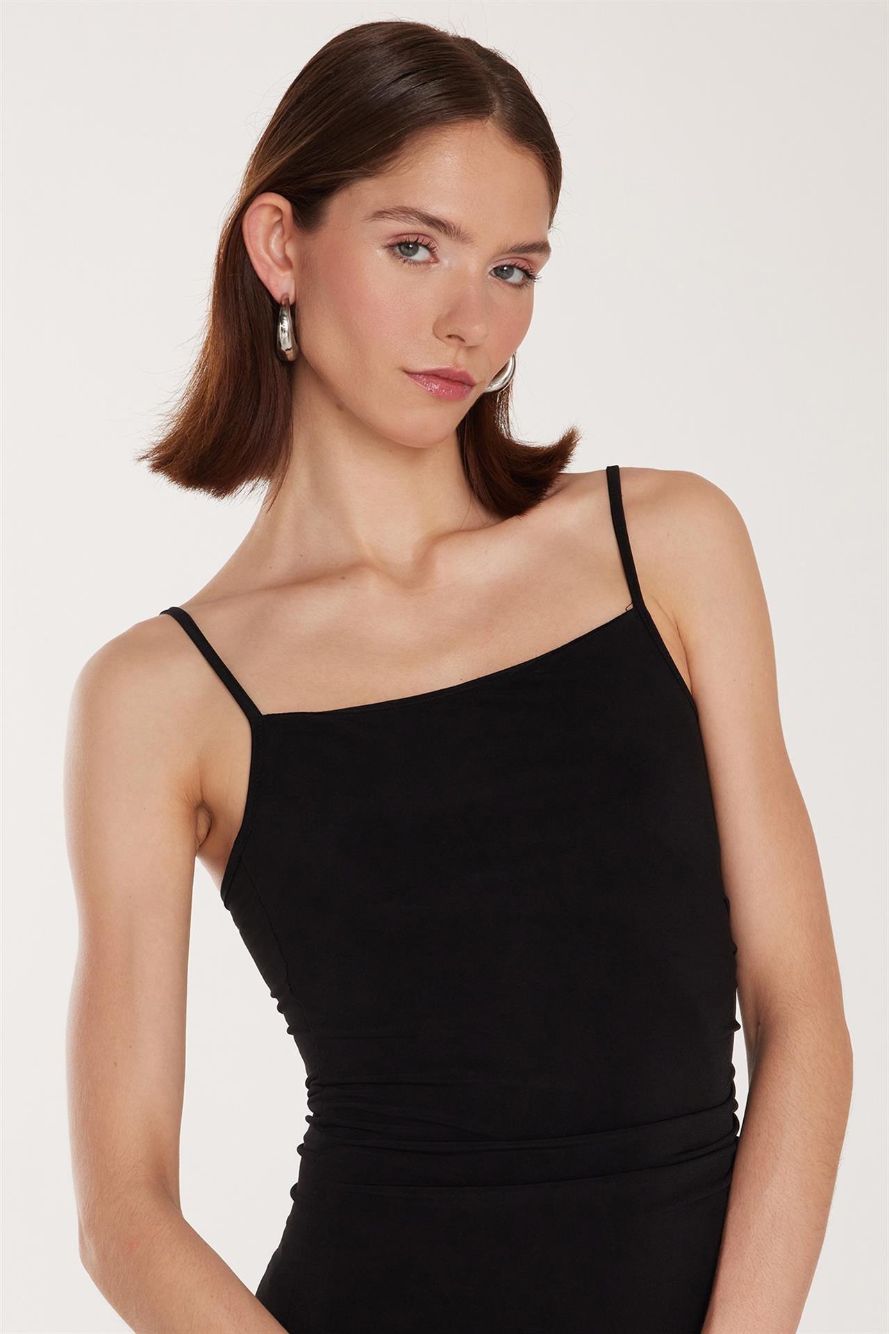 Kadın Slim Fit Dar Kesim Esnek U Yaka Midi Siyah Elbise