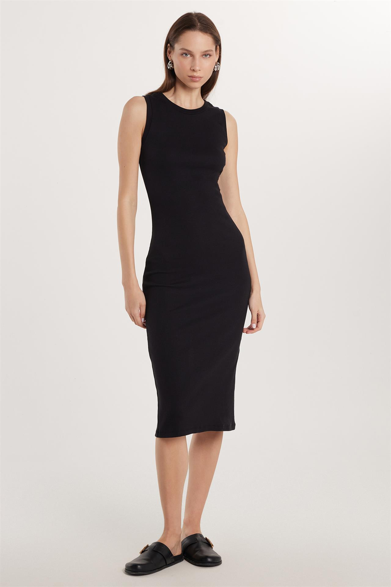 Kadın Slim Fit Dar Kesim Modal Bisiklet Yaka Sıfır Kol Maxi Siyah Elbise