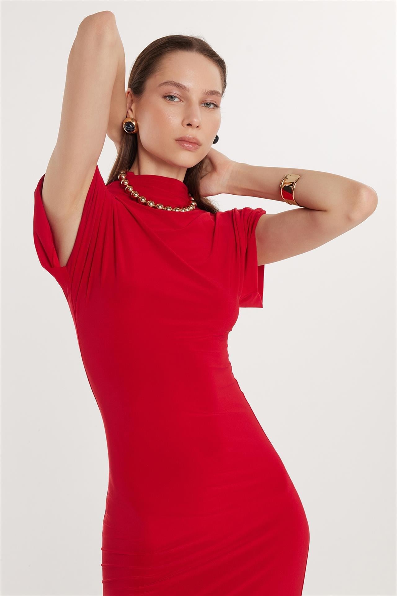 Kadın Slim Fit Dar Kesim Sıfır Kol Yarım Balıkçı Yaka Kırmızı Elbise