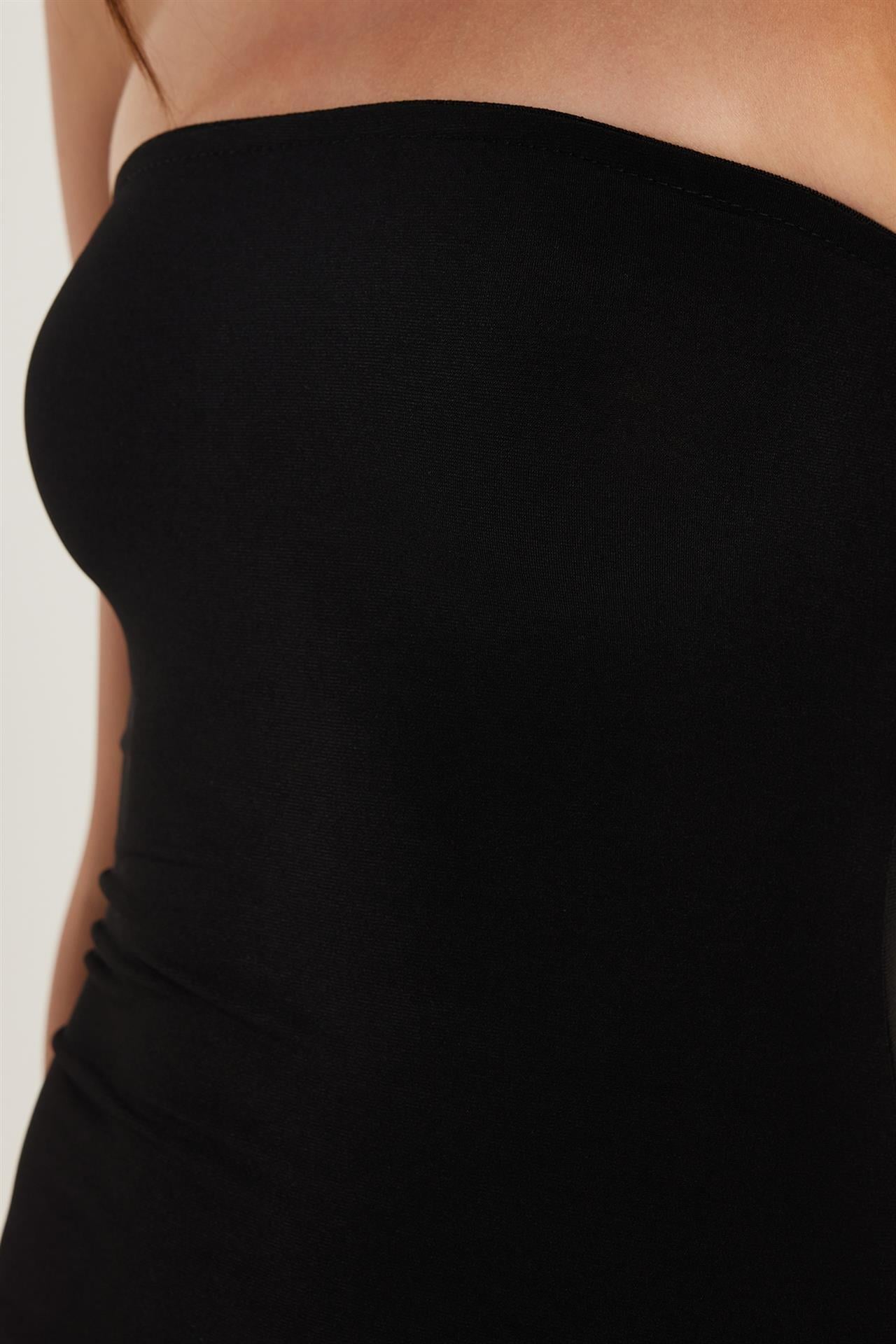 Kadın Slim Fit Dar Kesim Straplez Arka Yırtmaç Detaylı Siyah Midi Elbise