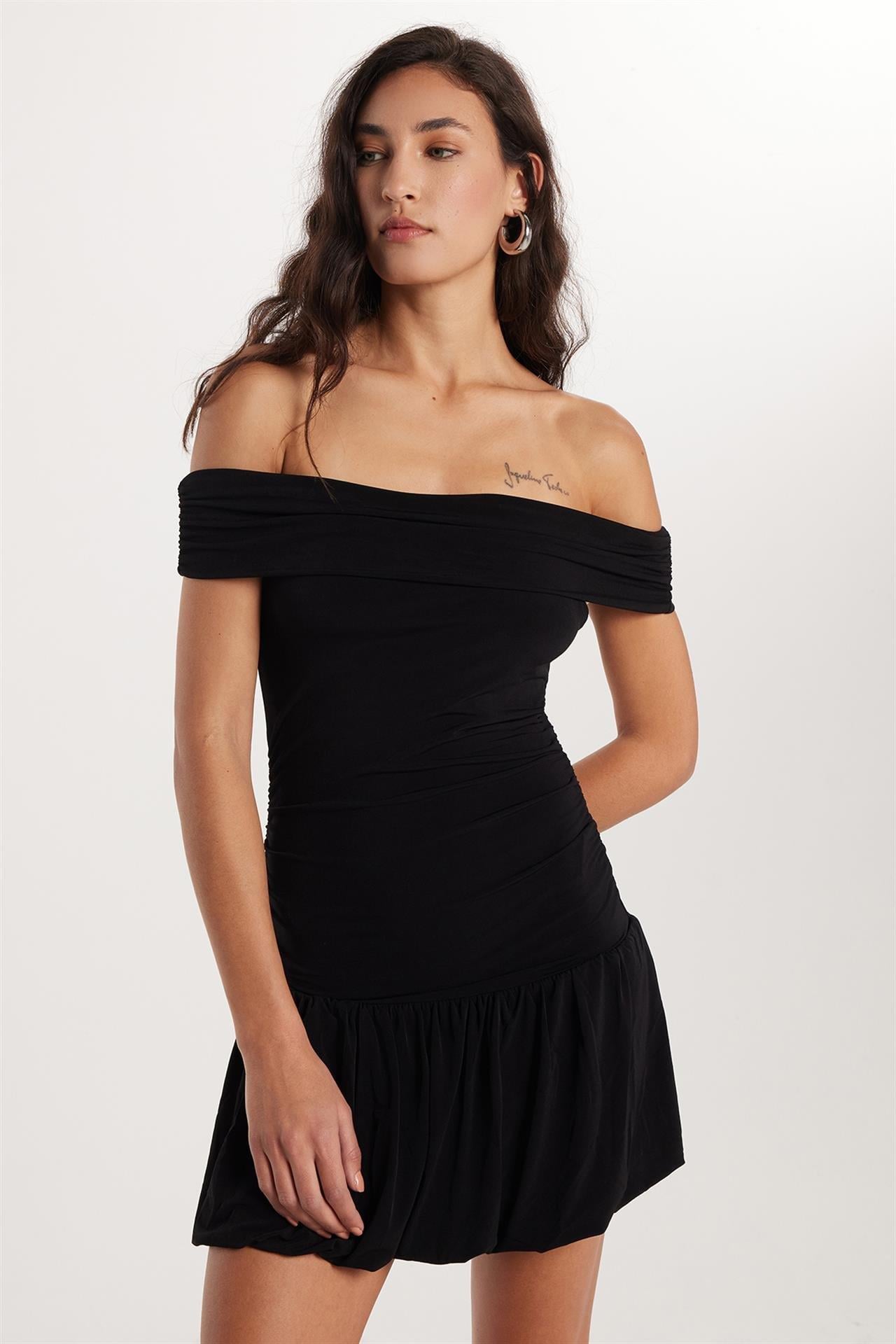 Kadın Slim Fit Dar Kesim Straplez Siyah Midi Elbise