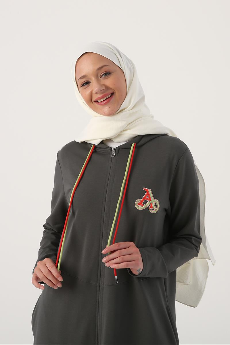 Antrasit-Nakışlı Kapüşonlu Rahat Hırka