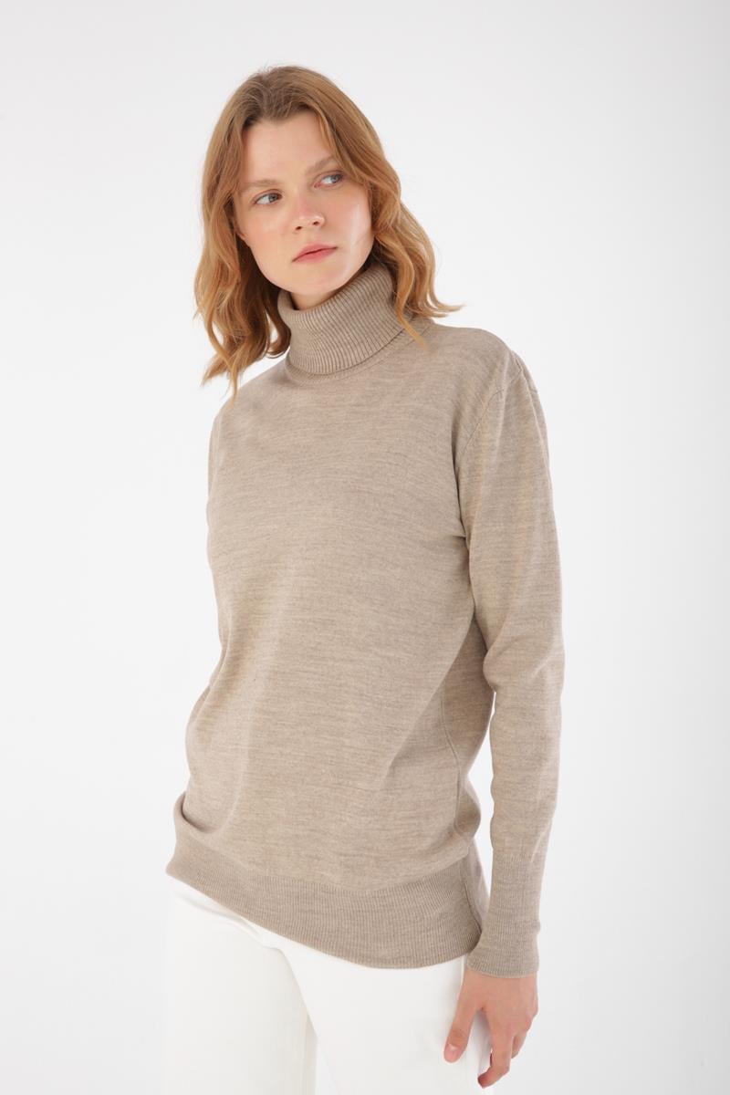 Beige-Turtleneck Short Knitwear Sweater