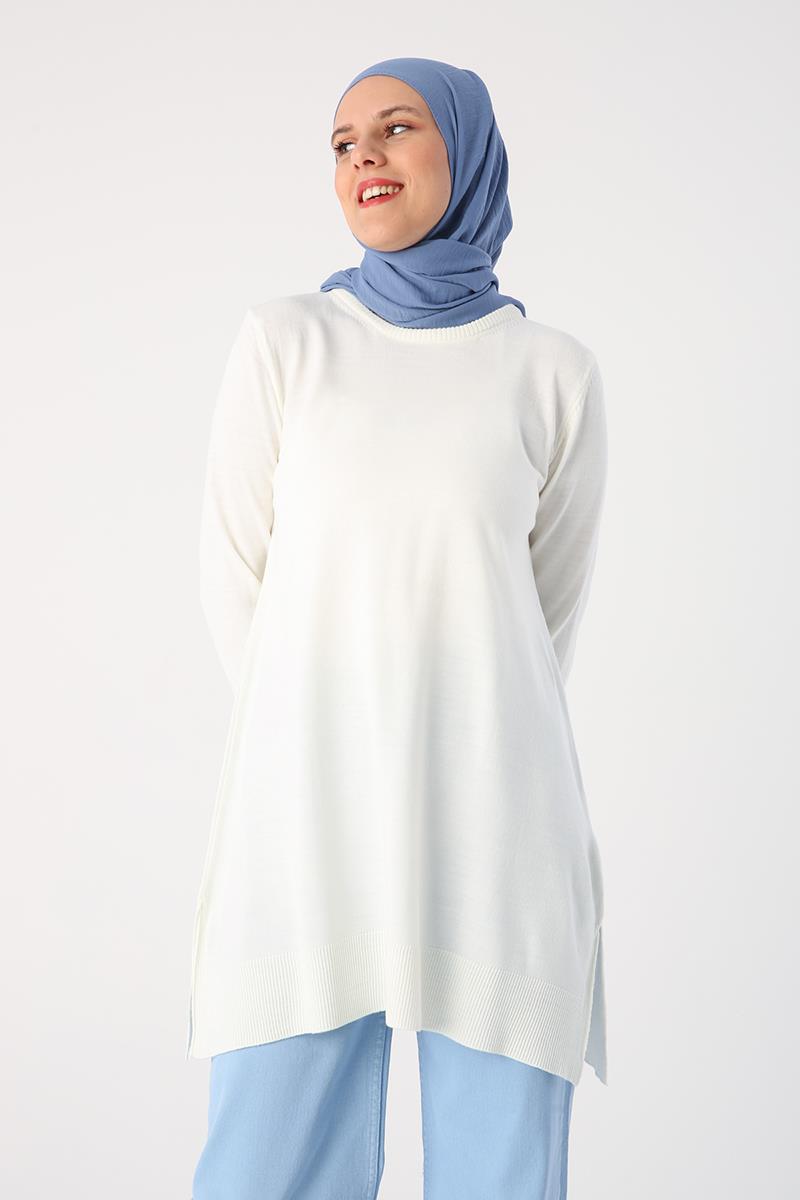 Ekru-Bisiklet Yaka Triko Tunik