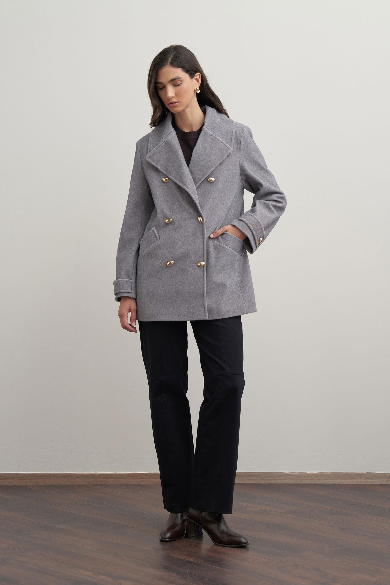 Gri Melanj-Gold Dügmeli Kaşe Kaban