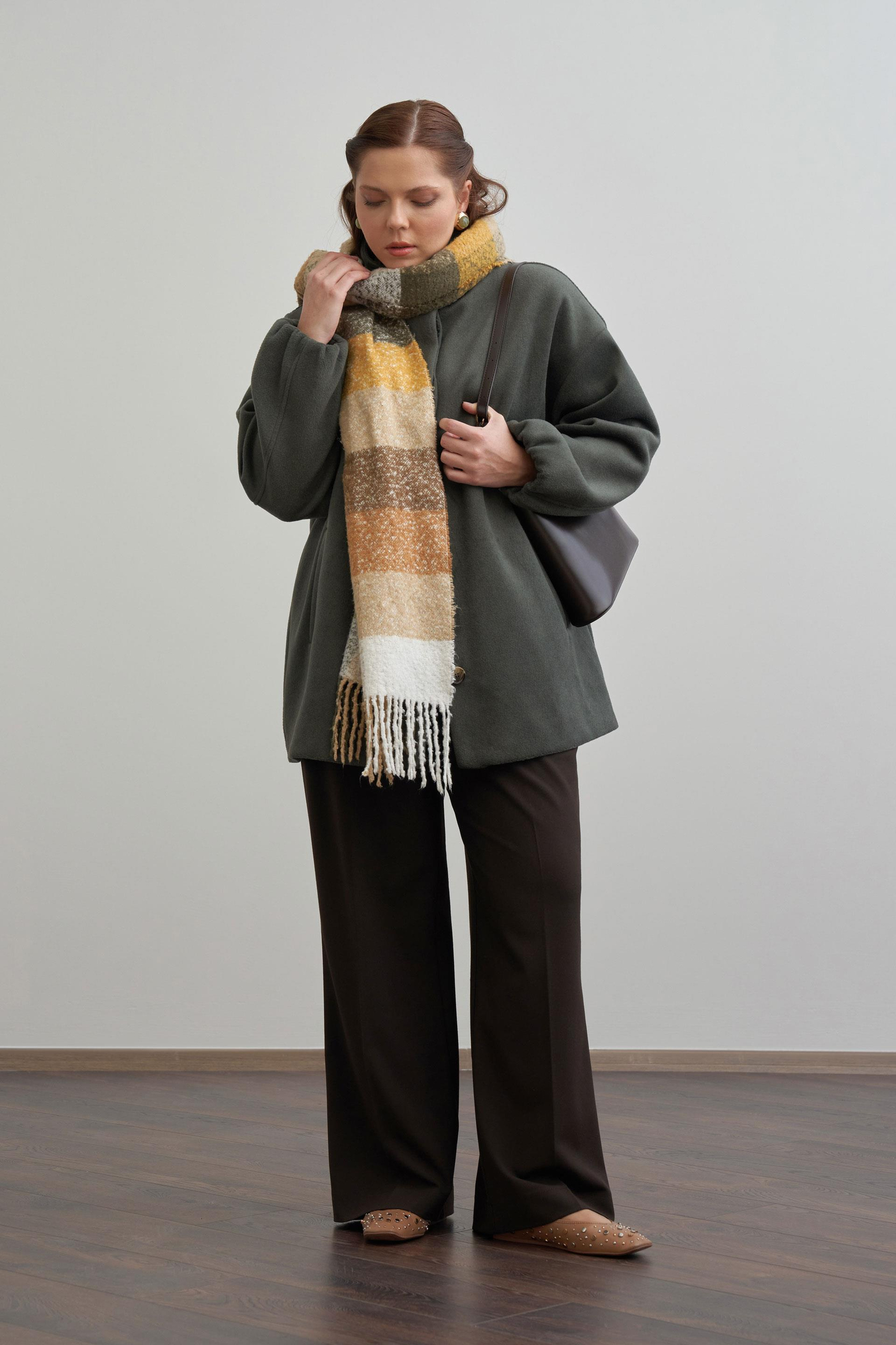 Haki-Hakim Yakalı Kaşe Kaban