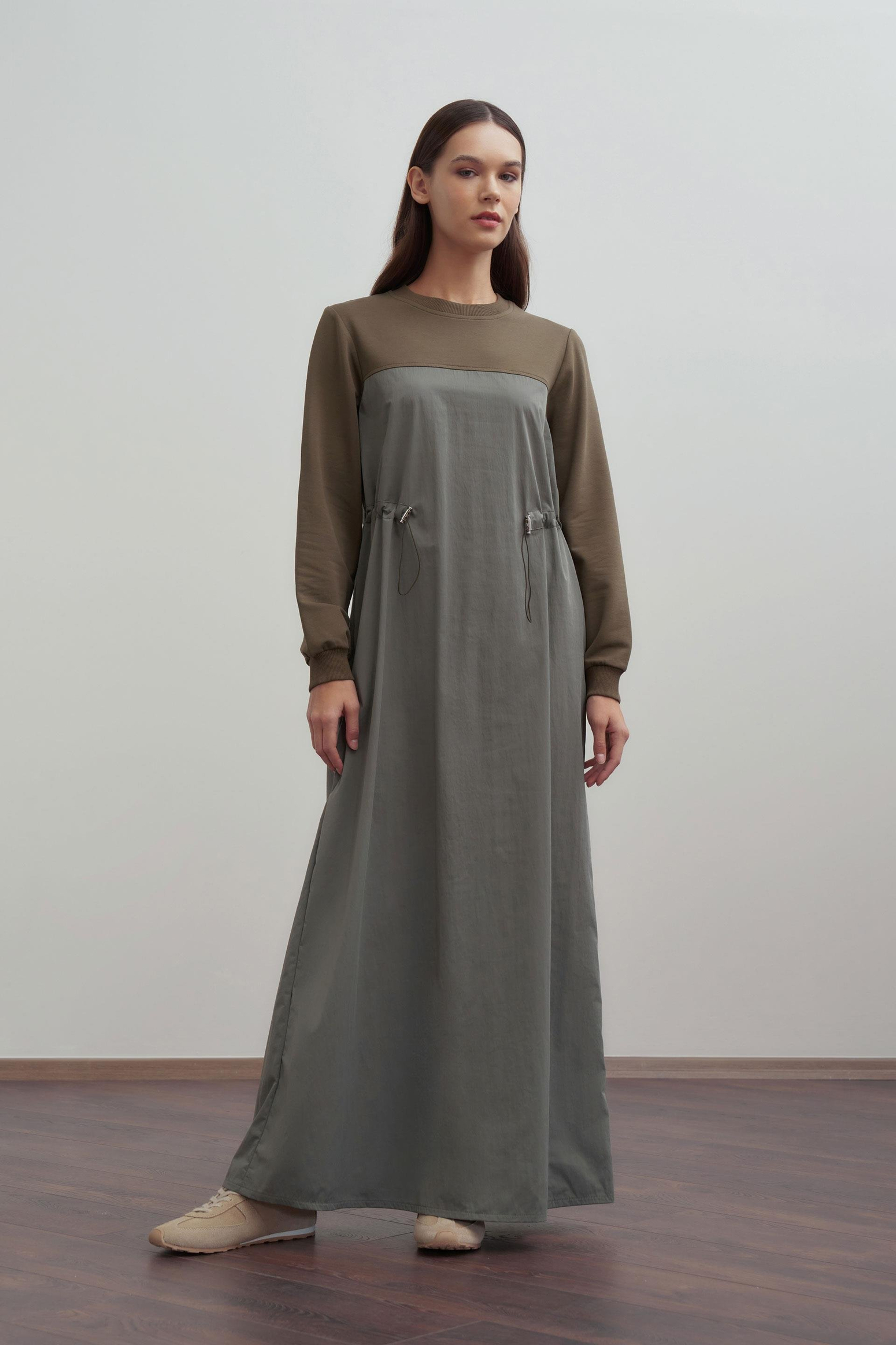 Haki-Pamuklu Lastikli Bel Ayarlı Elbise