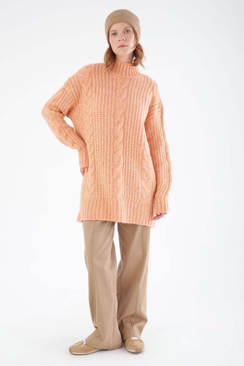 Melon-Braided Knitwear Sweater