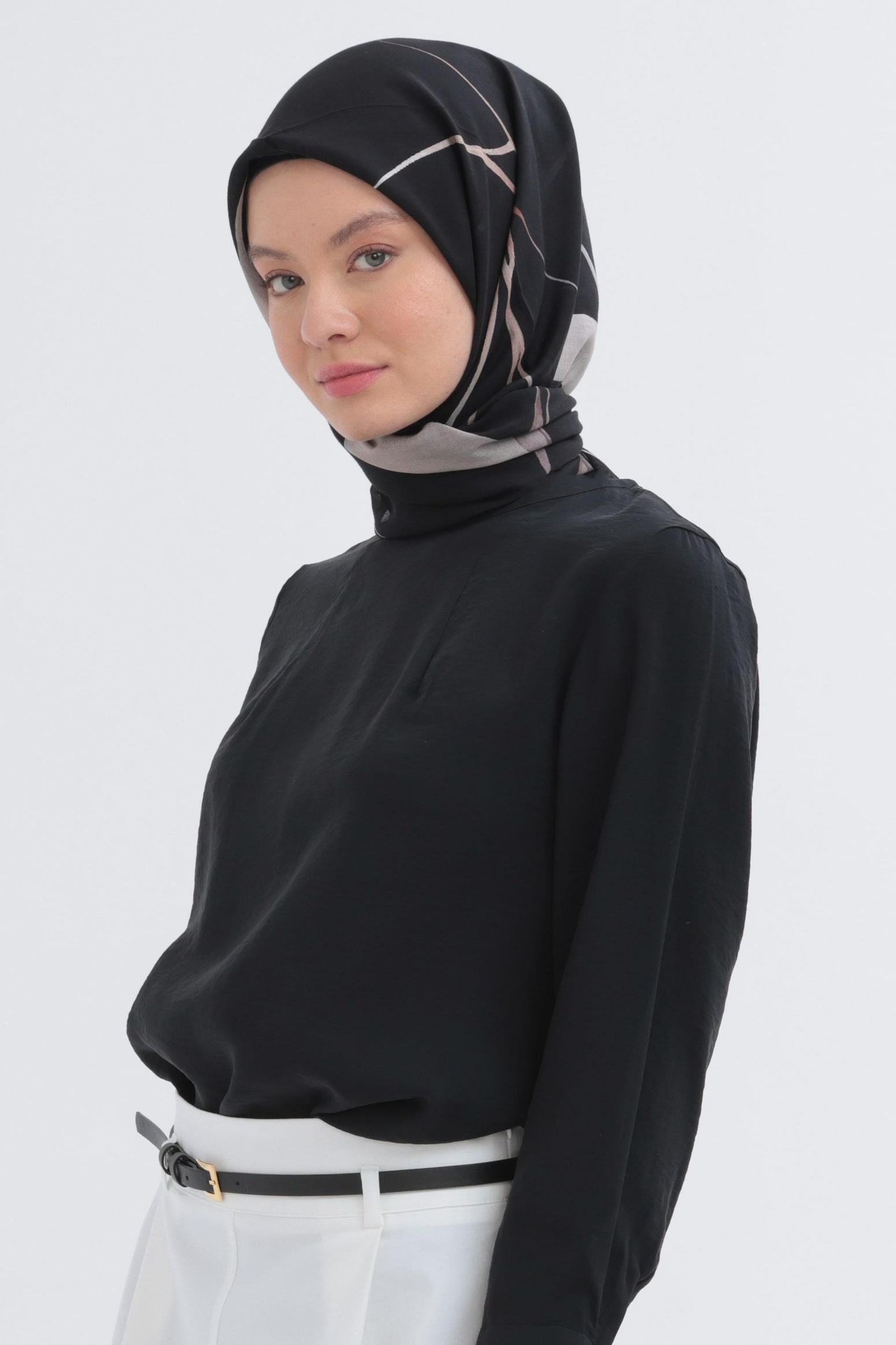 Siyah-Barok Eşarp