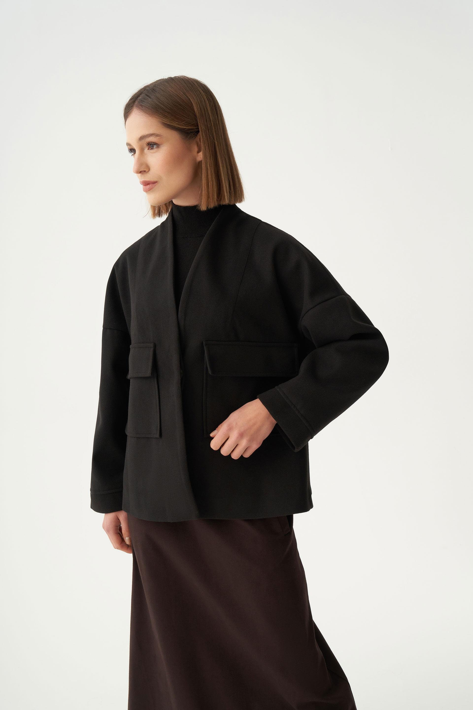 Siyah-Cepli Kısa Kaşe Ceket