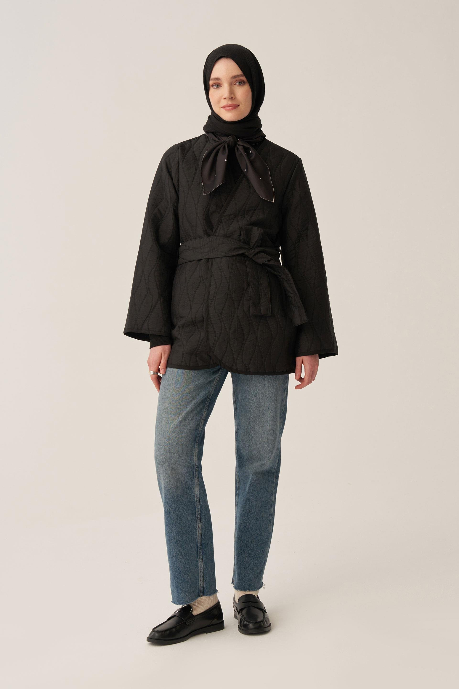 Siyah-İnce Kapitone Kruvaze Kuşaklı Ceket