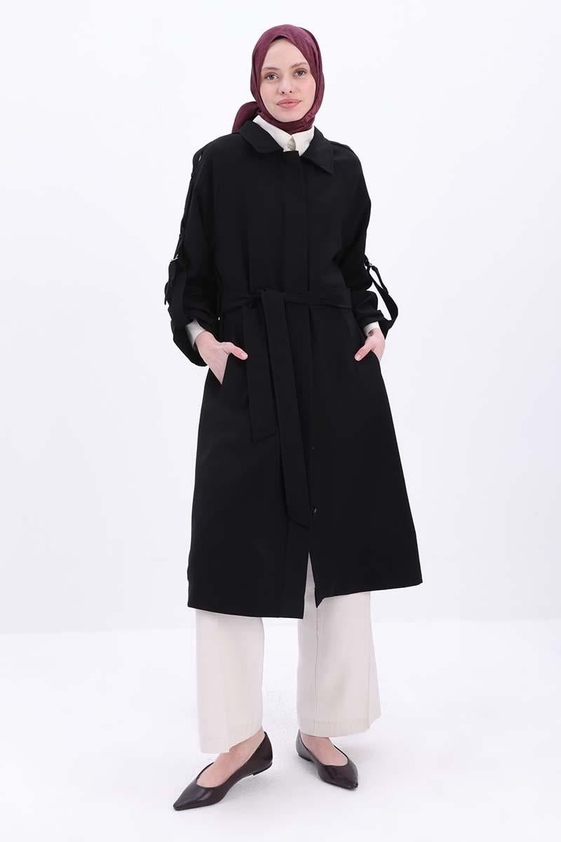 Schwarzärmliger Trenchcoat mit Epaulette und Knöpfen